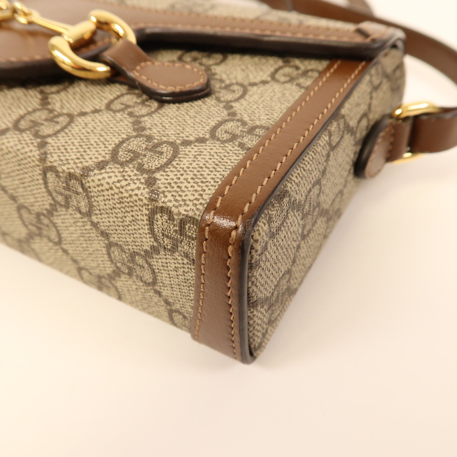 GUCCI 塗層帆布Horsebit 1955 Mini金扣肩背袋啡色