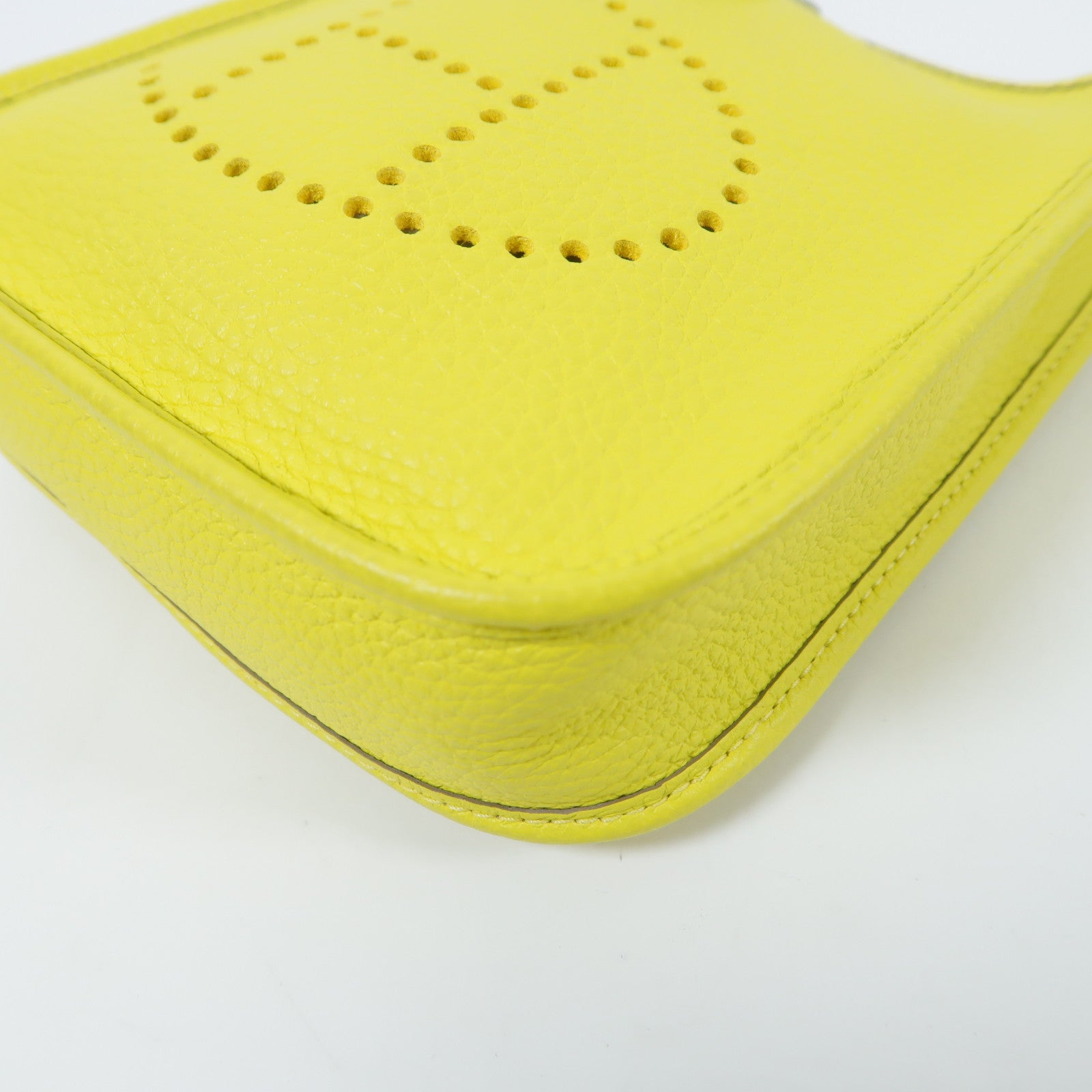 HERMES Clemence皮革Evelyne TPM銀扣肩背袋Lime
