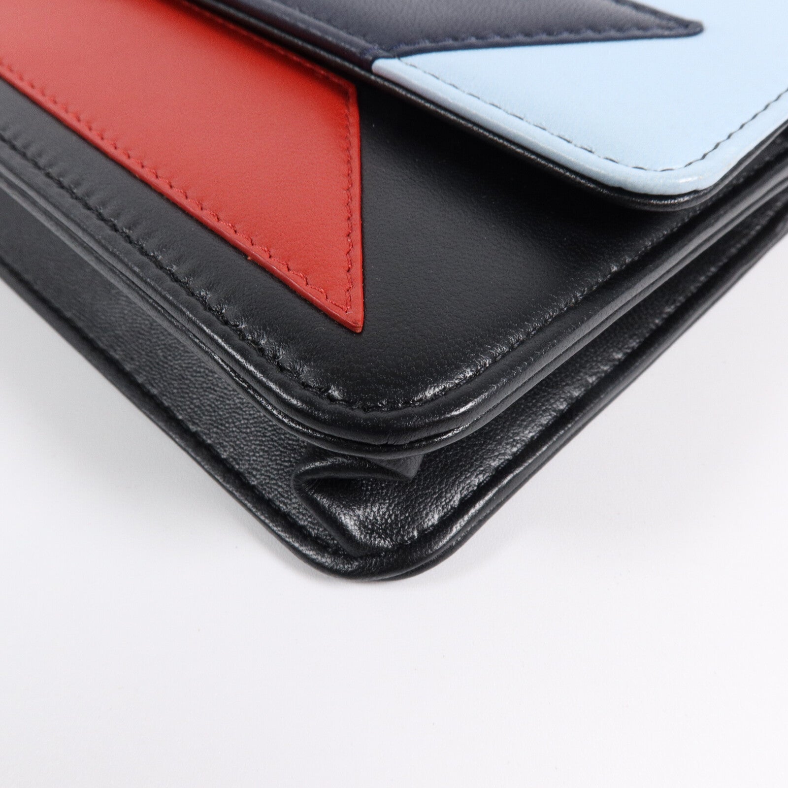CHANEL 羊皮皮革WOC Wallet On Chain鏈帶肩背袋