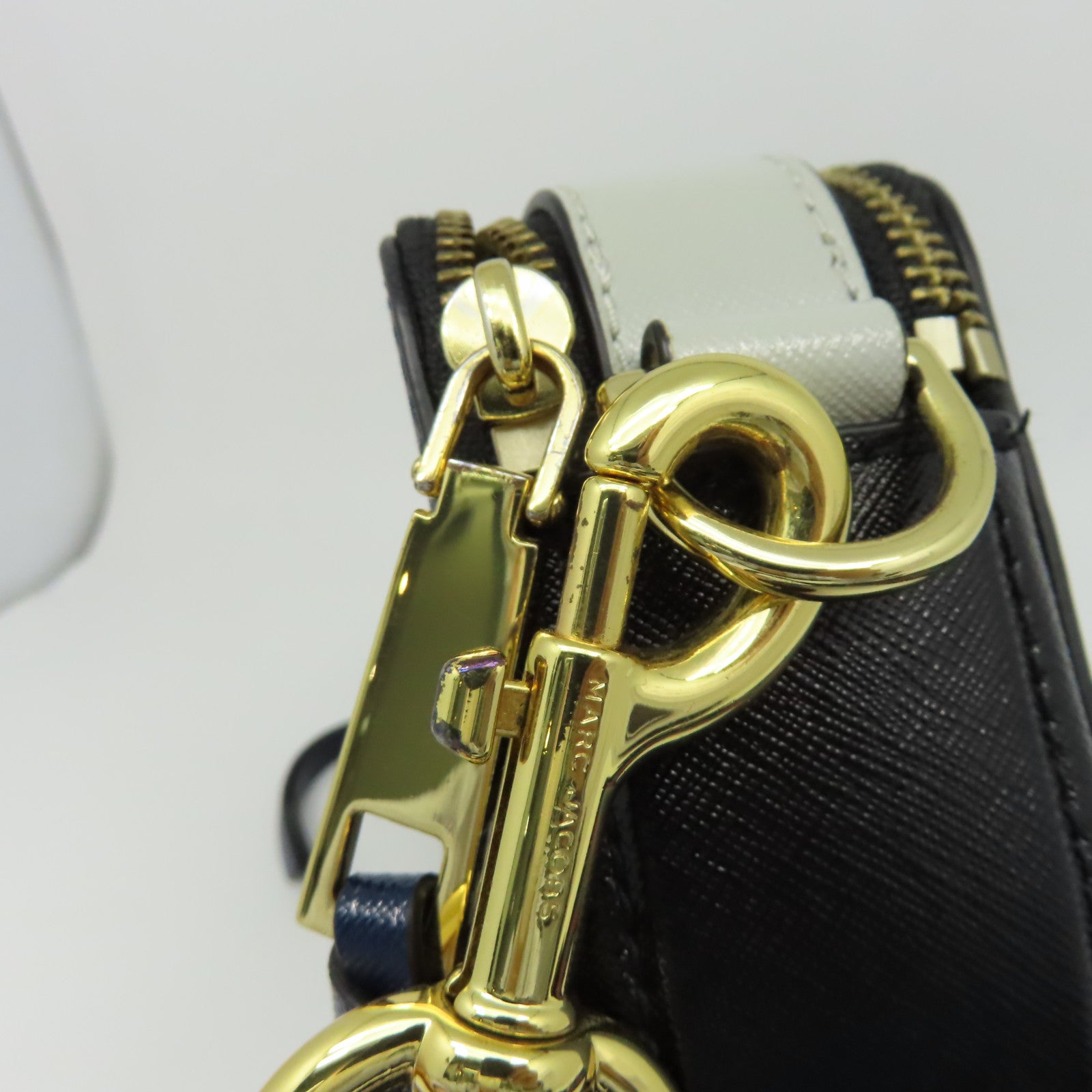 MARC JACOBS 牛皮皮革Shoulder Bag金扣肩背袋深藍色