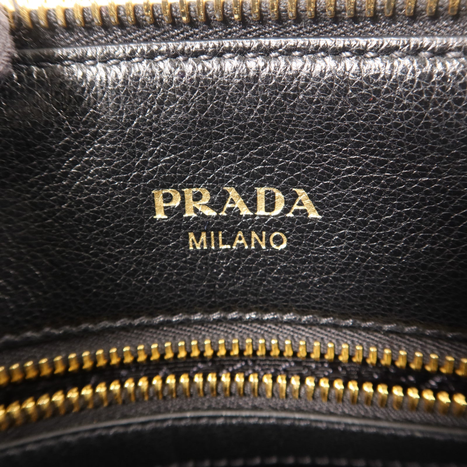 PRADA 牛皮皮革2 Way Shoulder金扣手挽肩背兩用袋