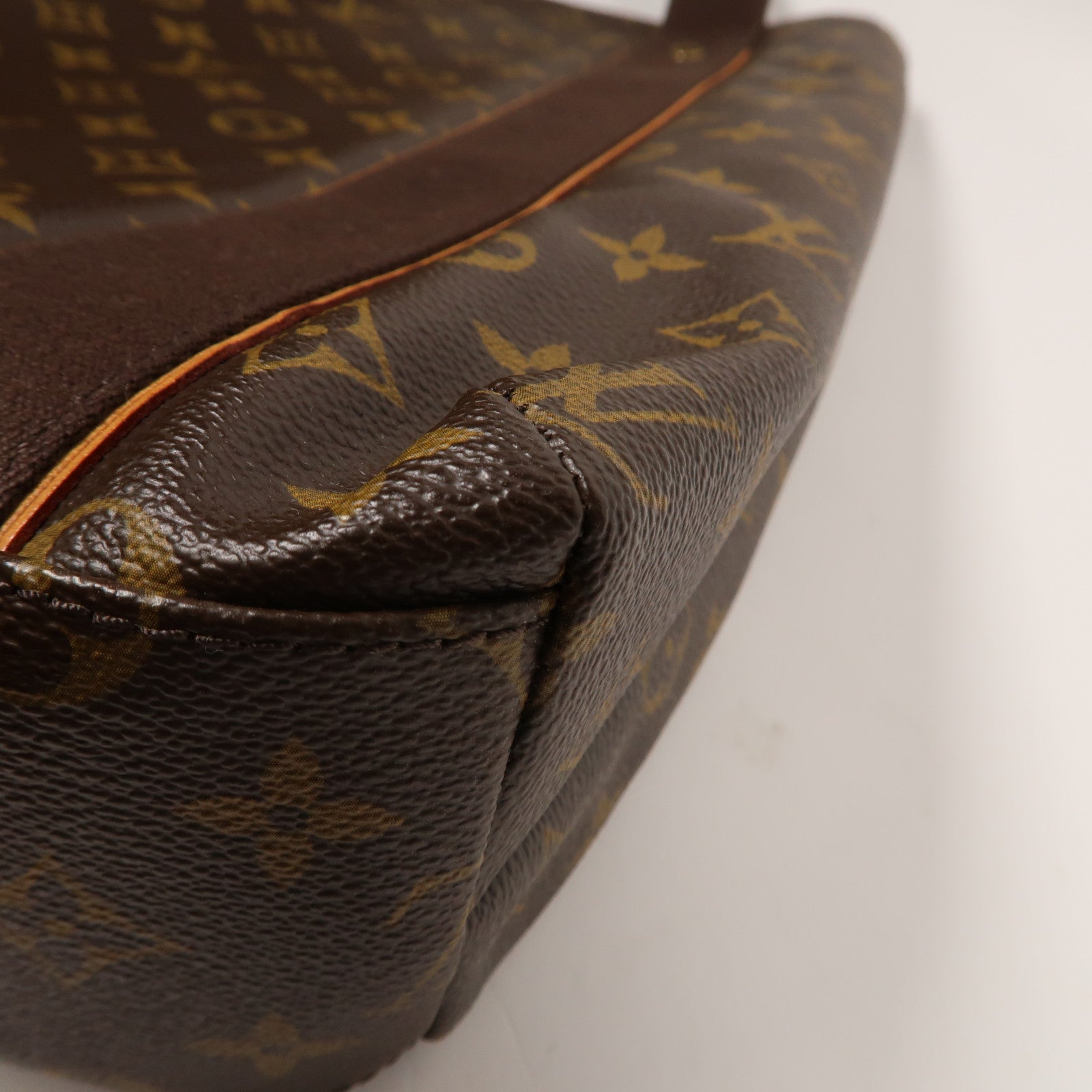 LOUIS VUITTON 【激減優惠】Monogram Cabas Beaubourg金扣肩背袋啡色