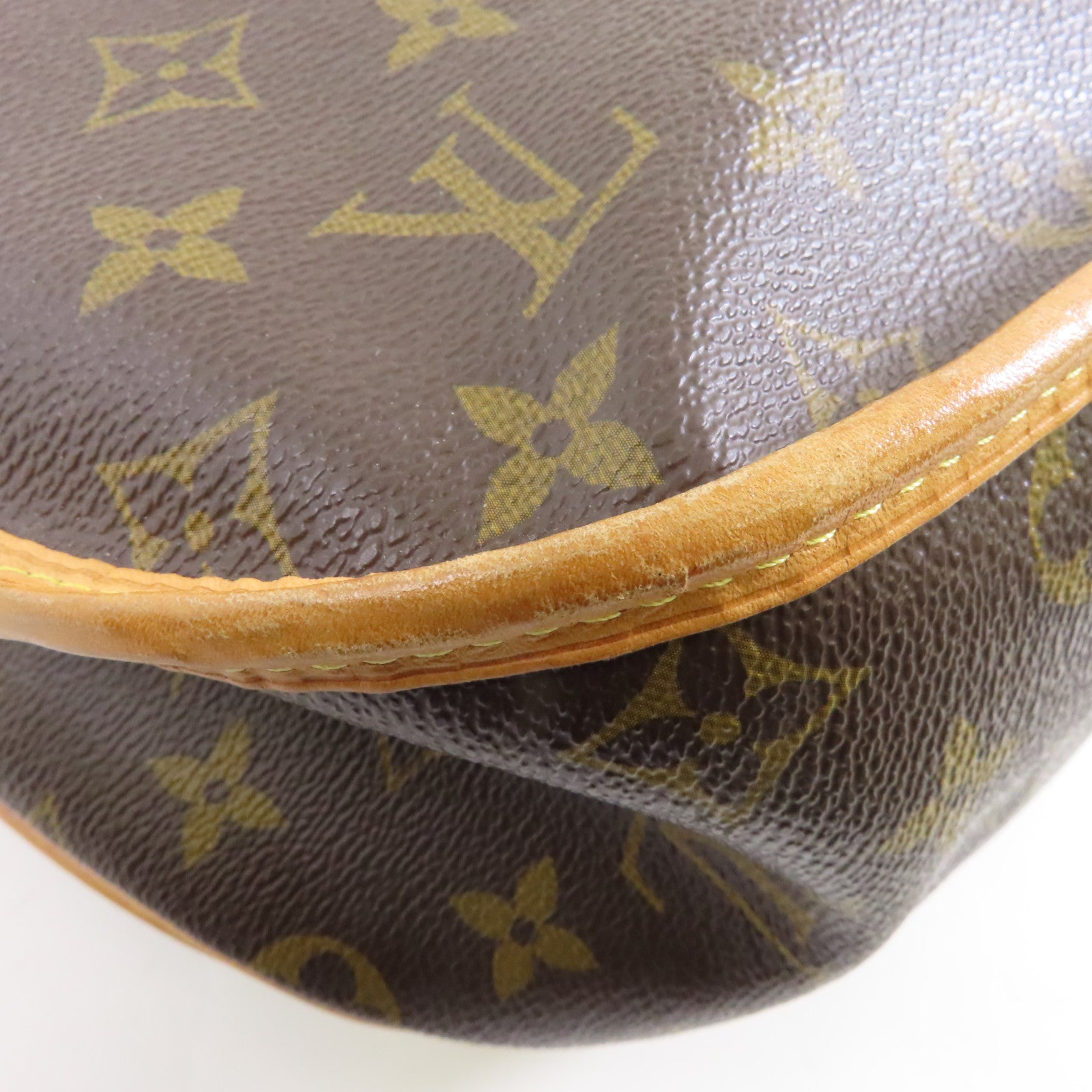 LOUIS VUITTON Monogram Menilmontant MM金扣肩背袋啡色