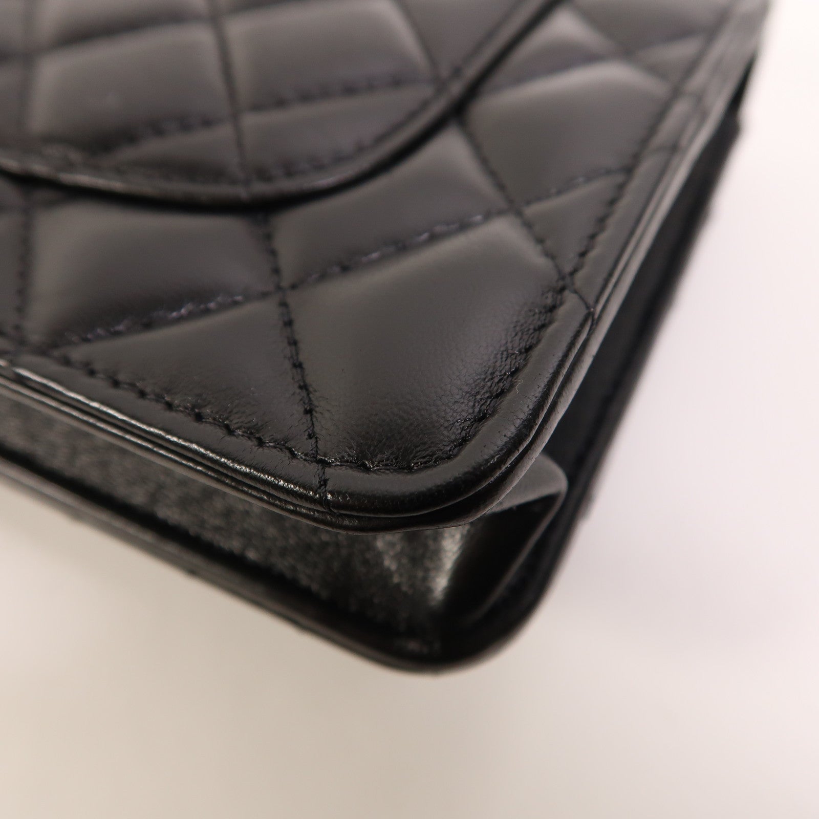 CHANEL 羊皮皮革WOC Wallet On Chain金扣鏈帶肩背袋