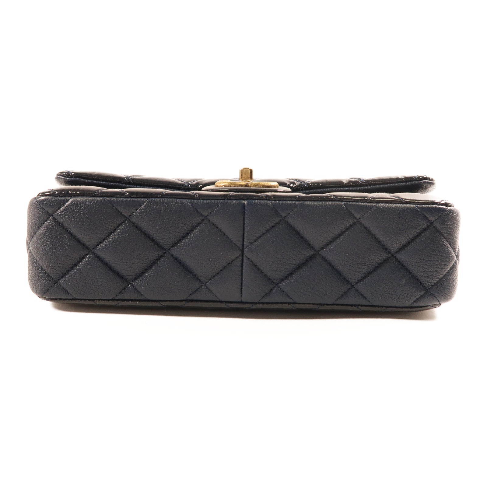 CHANEL 漆皮皮革Chain Shoulder金扣鏈帶肩背袋