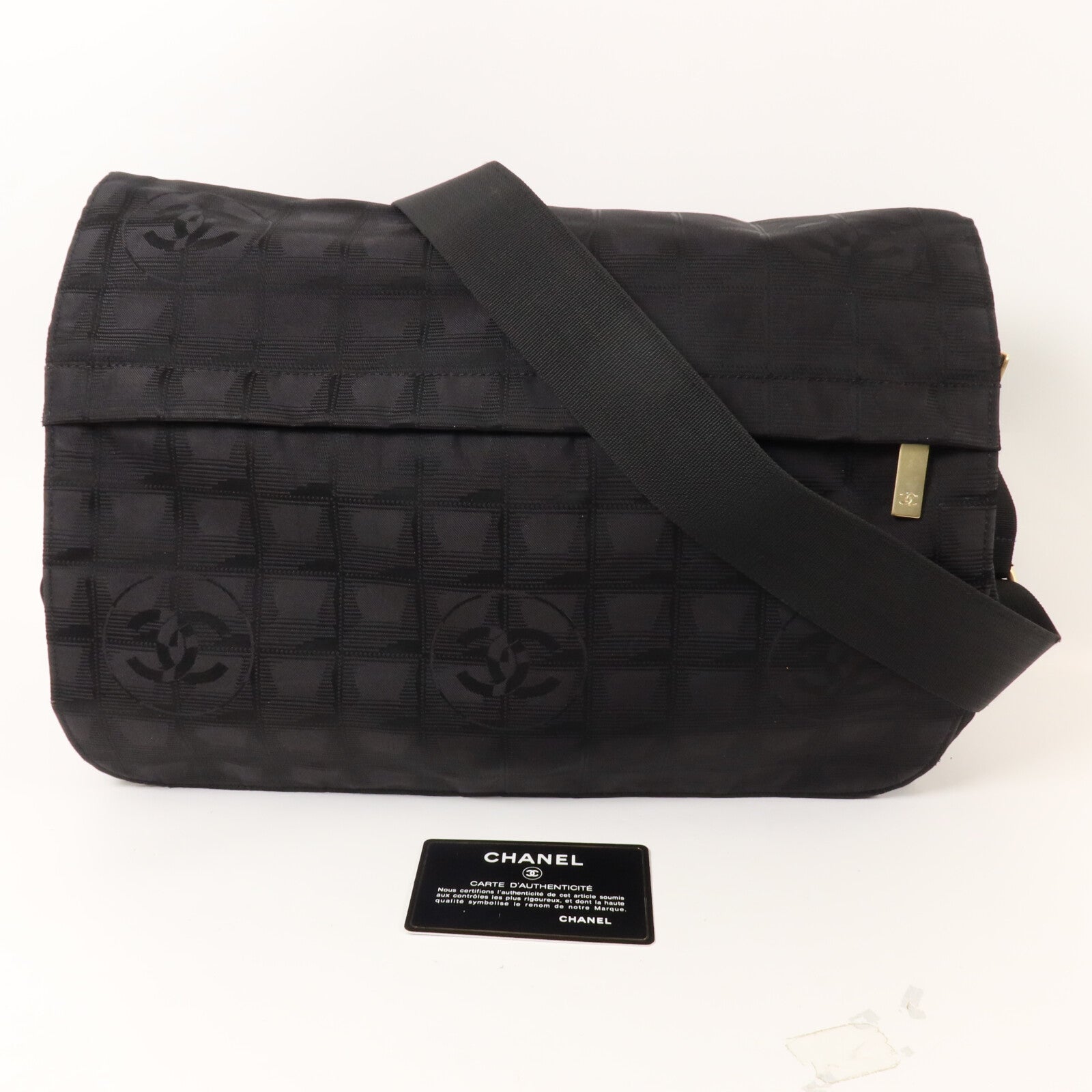 CHANEL 尼龍New Travel Line Messenger Bag肩背袋