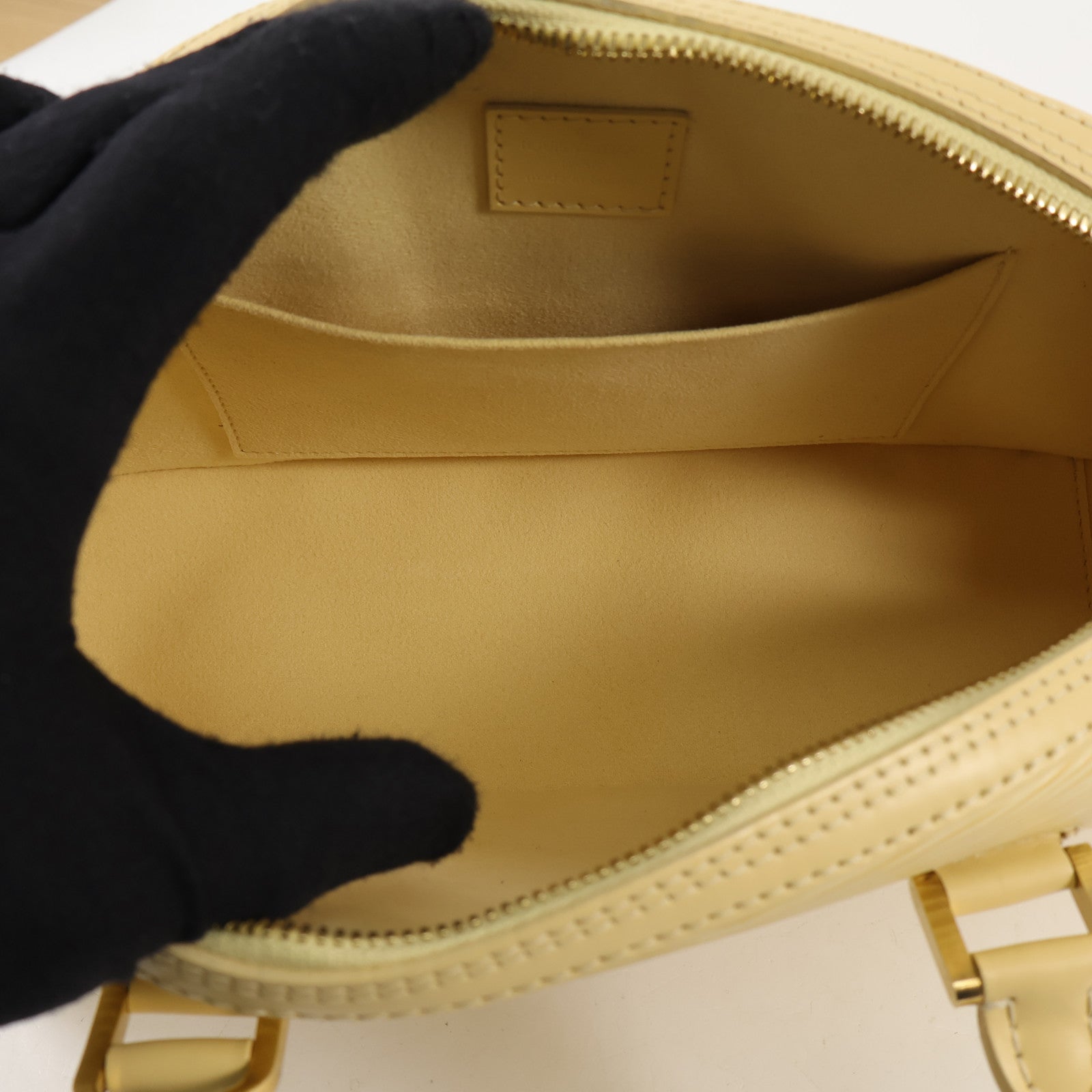 LOUIS VUITTON Epi Jasmine金扣手挽袋