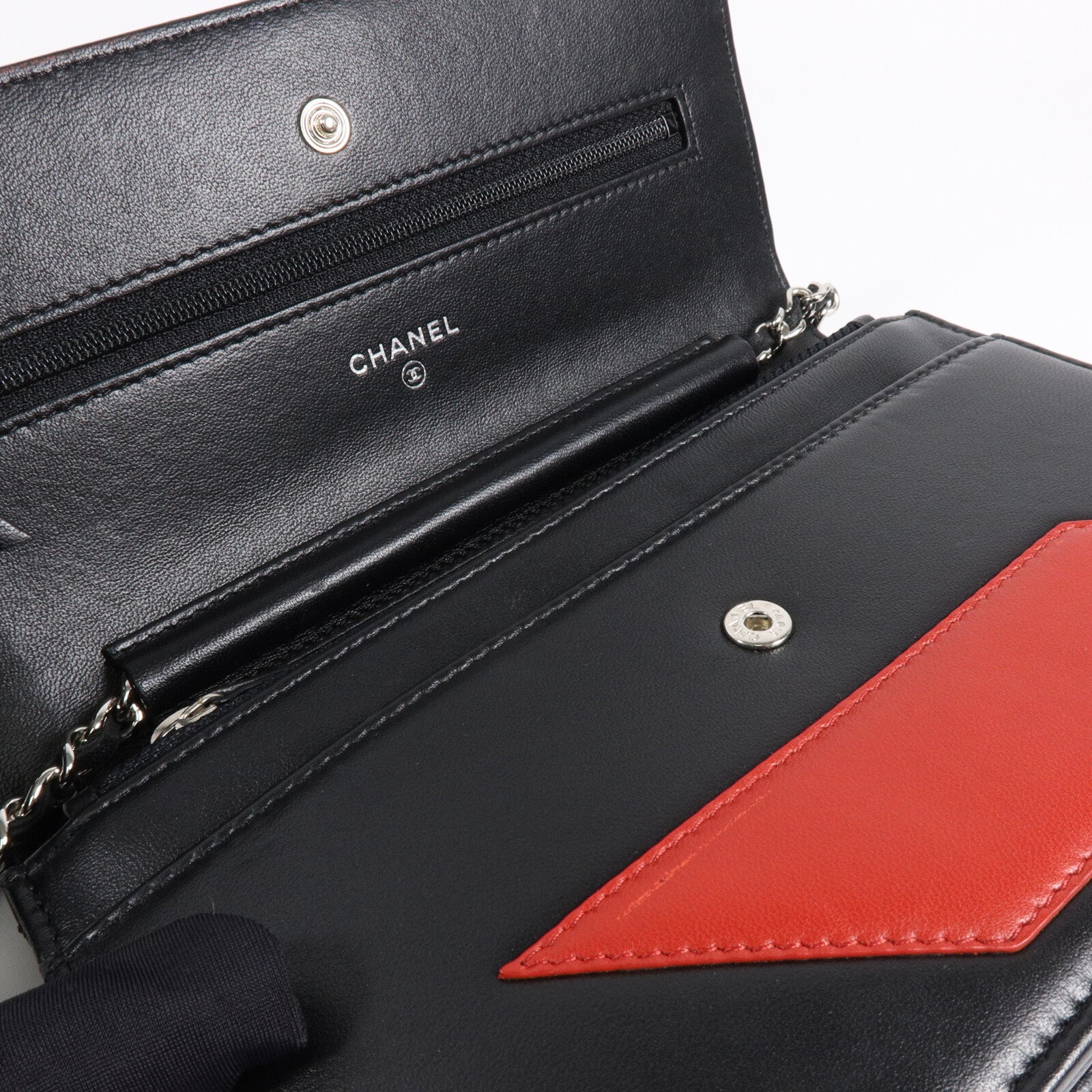 CHANEL 羊皮皮革WOC Wallet On Chain鏈帶肩背袋