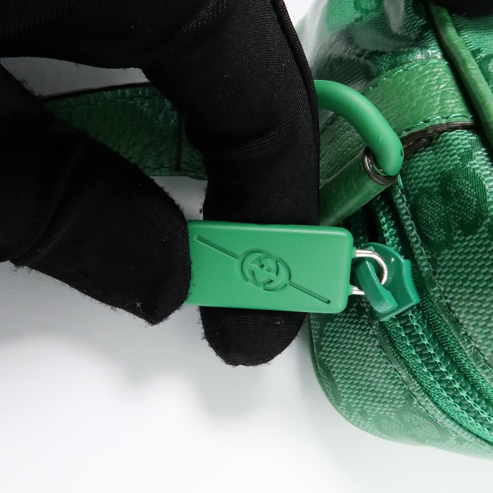 GUCCI 漆皮皮革GG Crystal Mini Shoulder Bag肩背袋