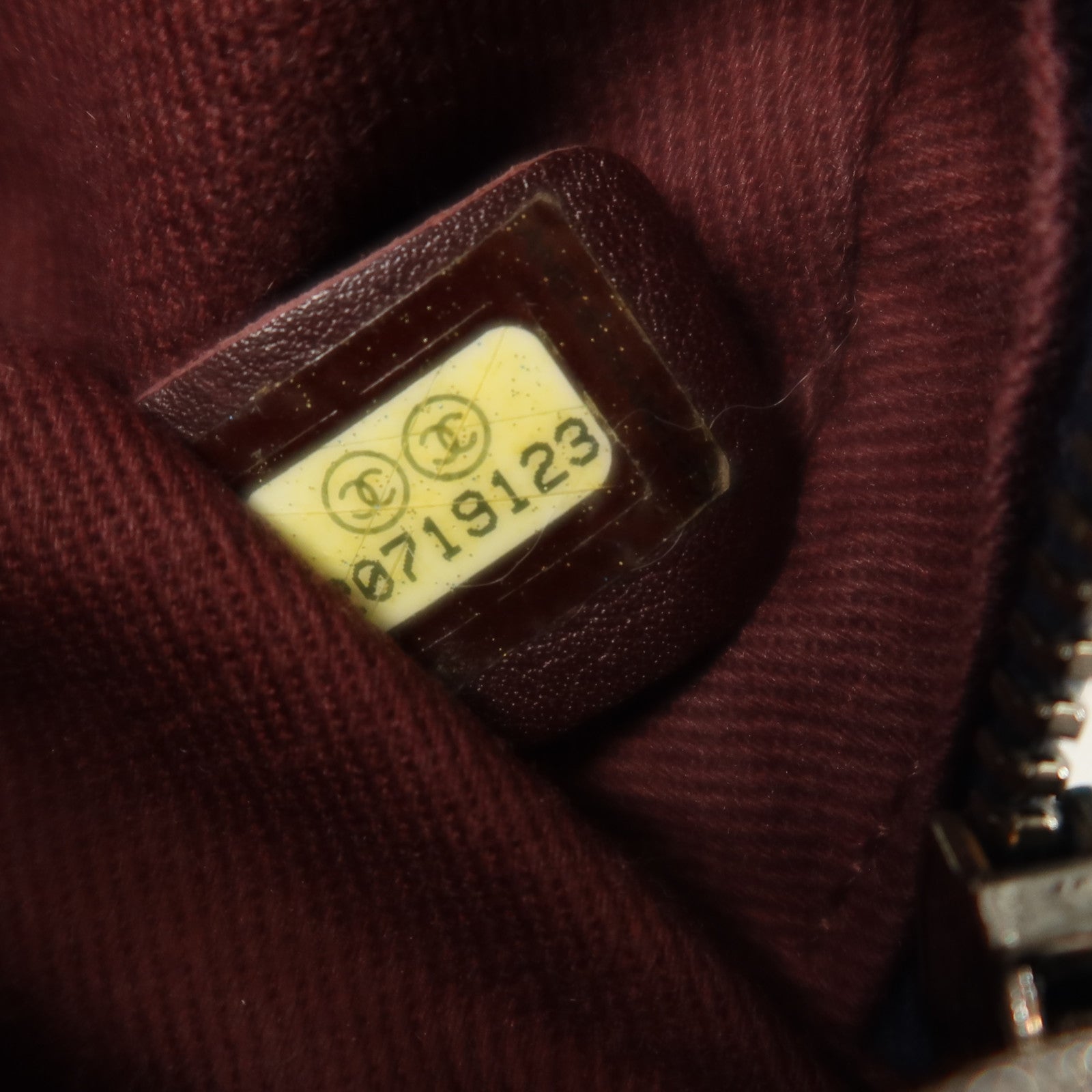 CHANEL 【激減優惠】羊皮皮革Chain Shoulder銀扣鏈帶肩背袋