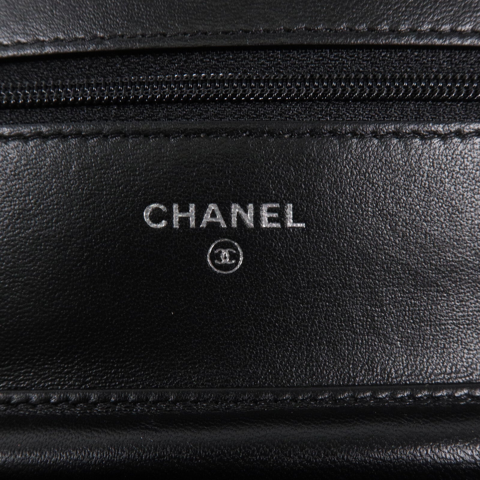 CHANEL 羊皮皮革WOC Wallet On Chain鏈帶肩背袋