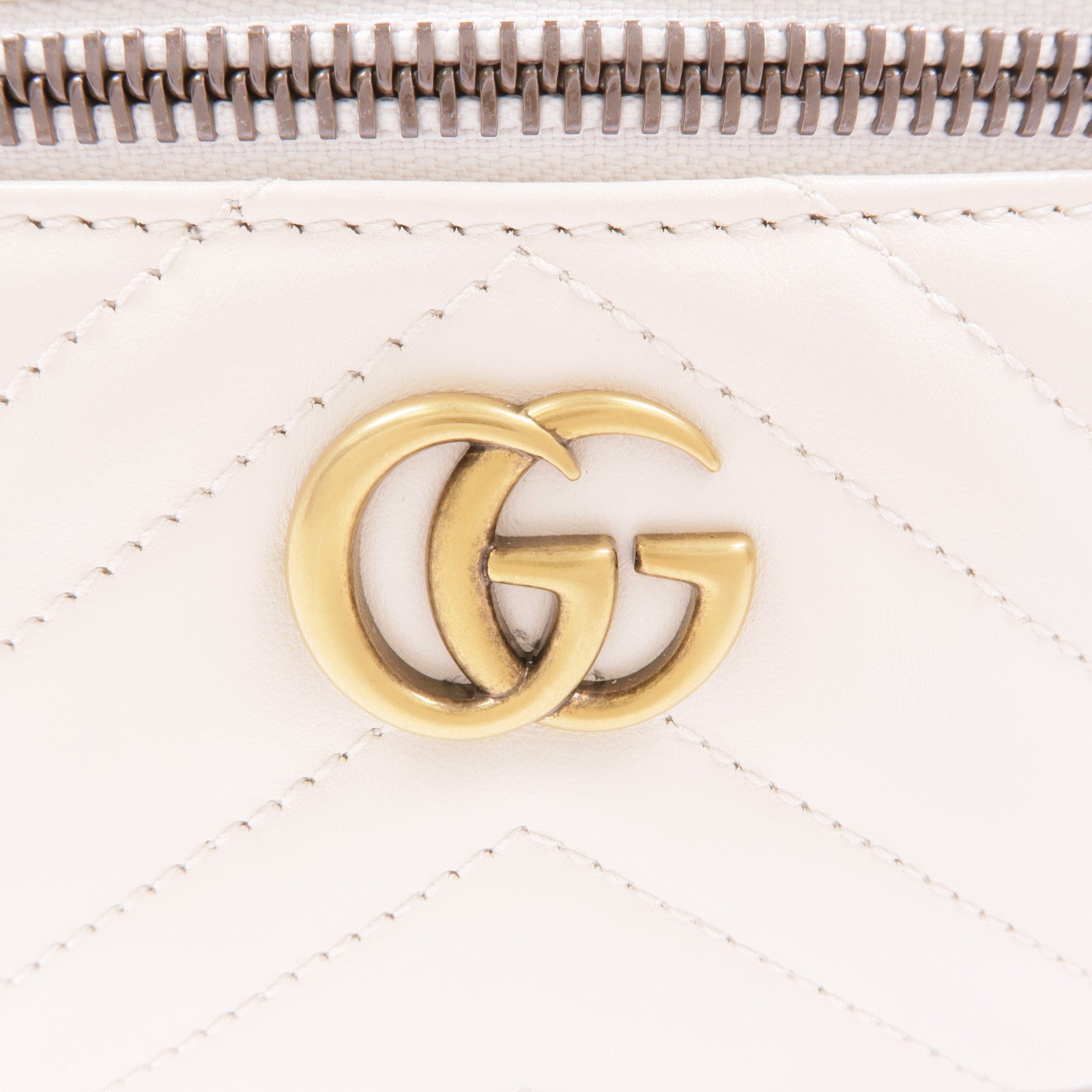 GUCCI 牛皮皮革GG Marmont金扣鏈帶肩背袋