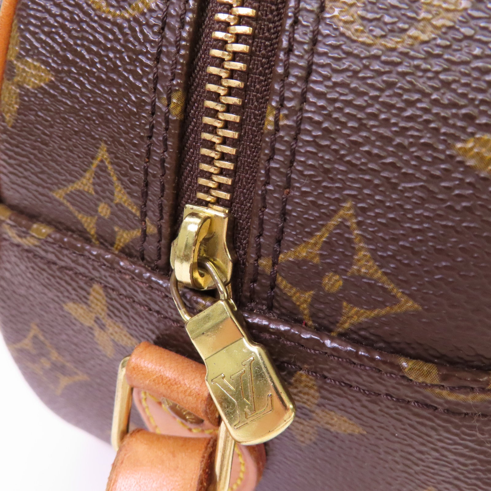 LOUIS VUITTON Monogram Blois Shoulder Bag金扣肩背袋啡色