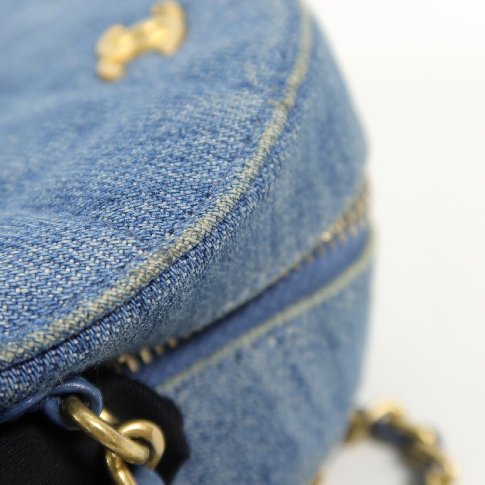 CHANEL 牛仔布Chain Shoulder鏈帶肩背袋