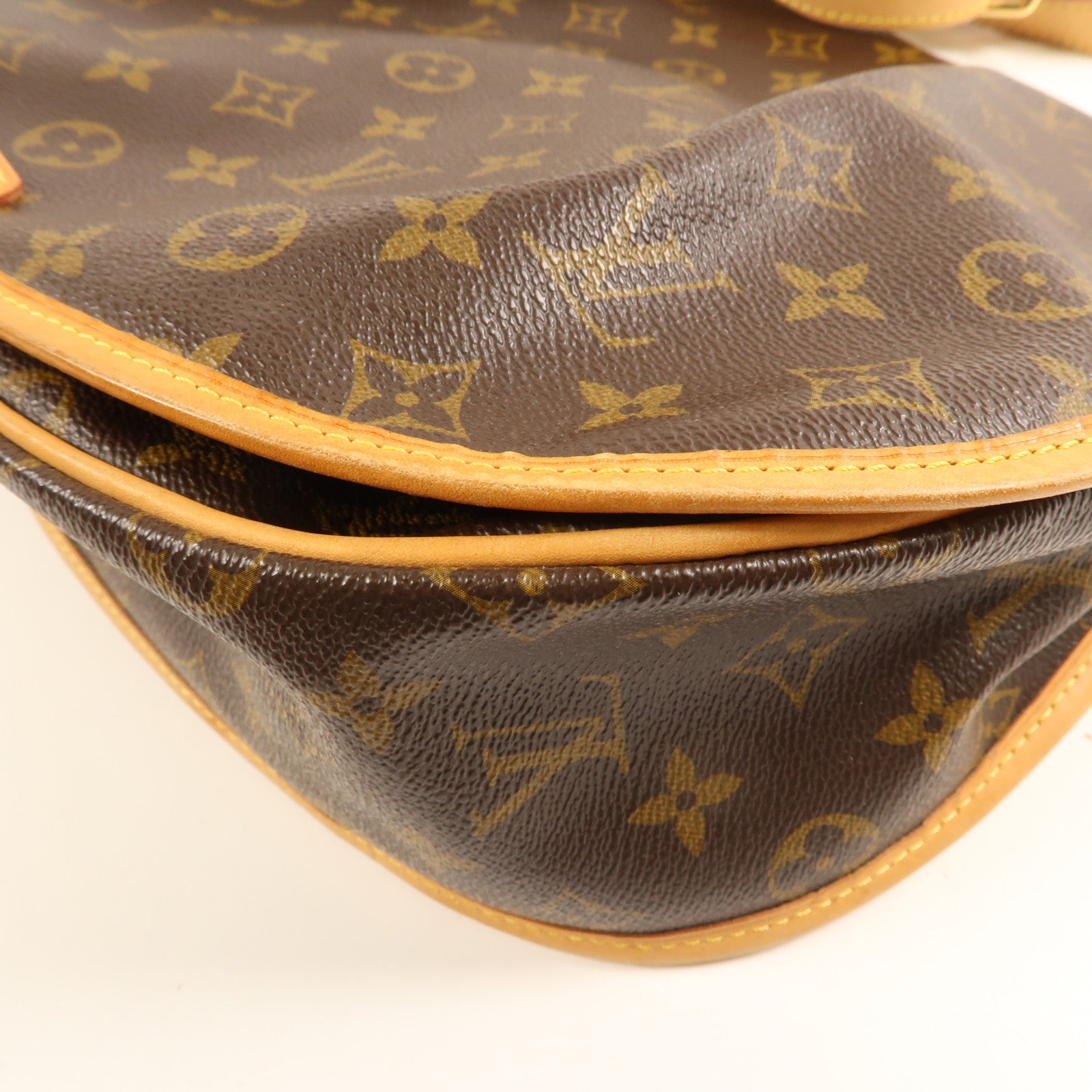 LOUIS VUITTON Monogram Menilmontant MM金扣肩背袋棕色