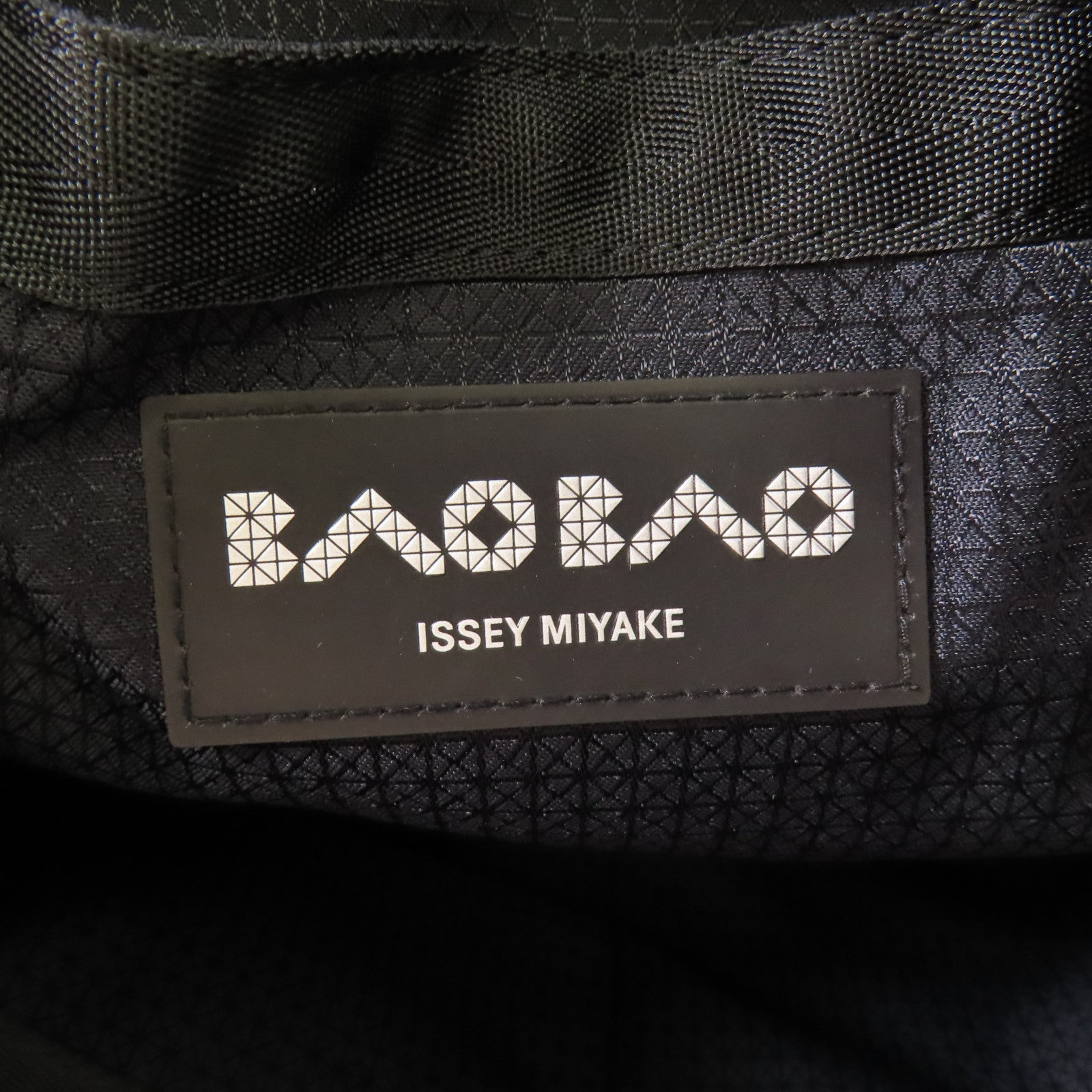 BAO BAO ISSEYMIYAKE PVC Bao Bao手挽袋
