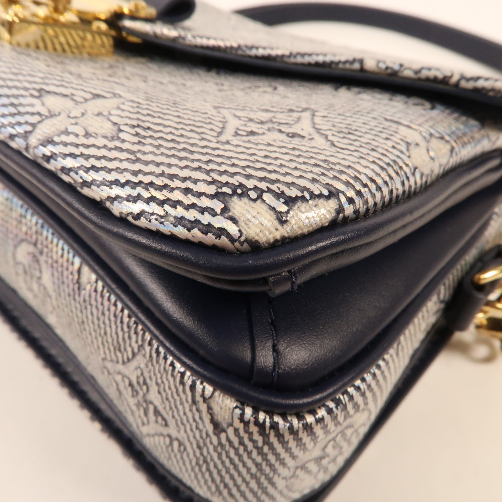 LOUIS VUITTON 塗層帆布Pochette Metis金扣手挽肩背兩用袋