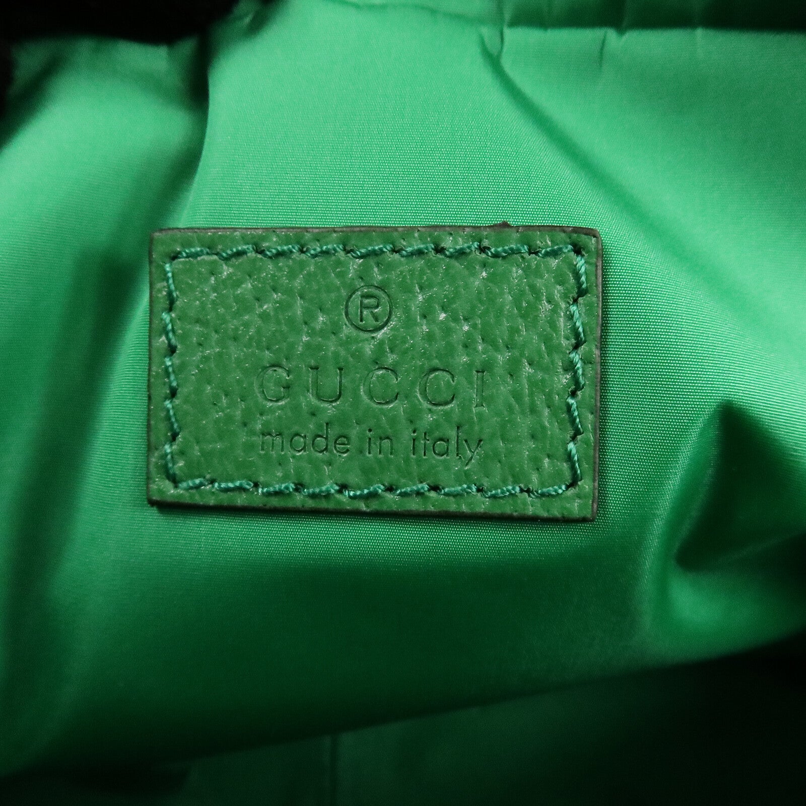 GUCCI 漆皮皮革GG Crystal Mini Shoulder Bag肩背袋