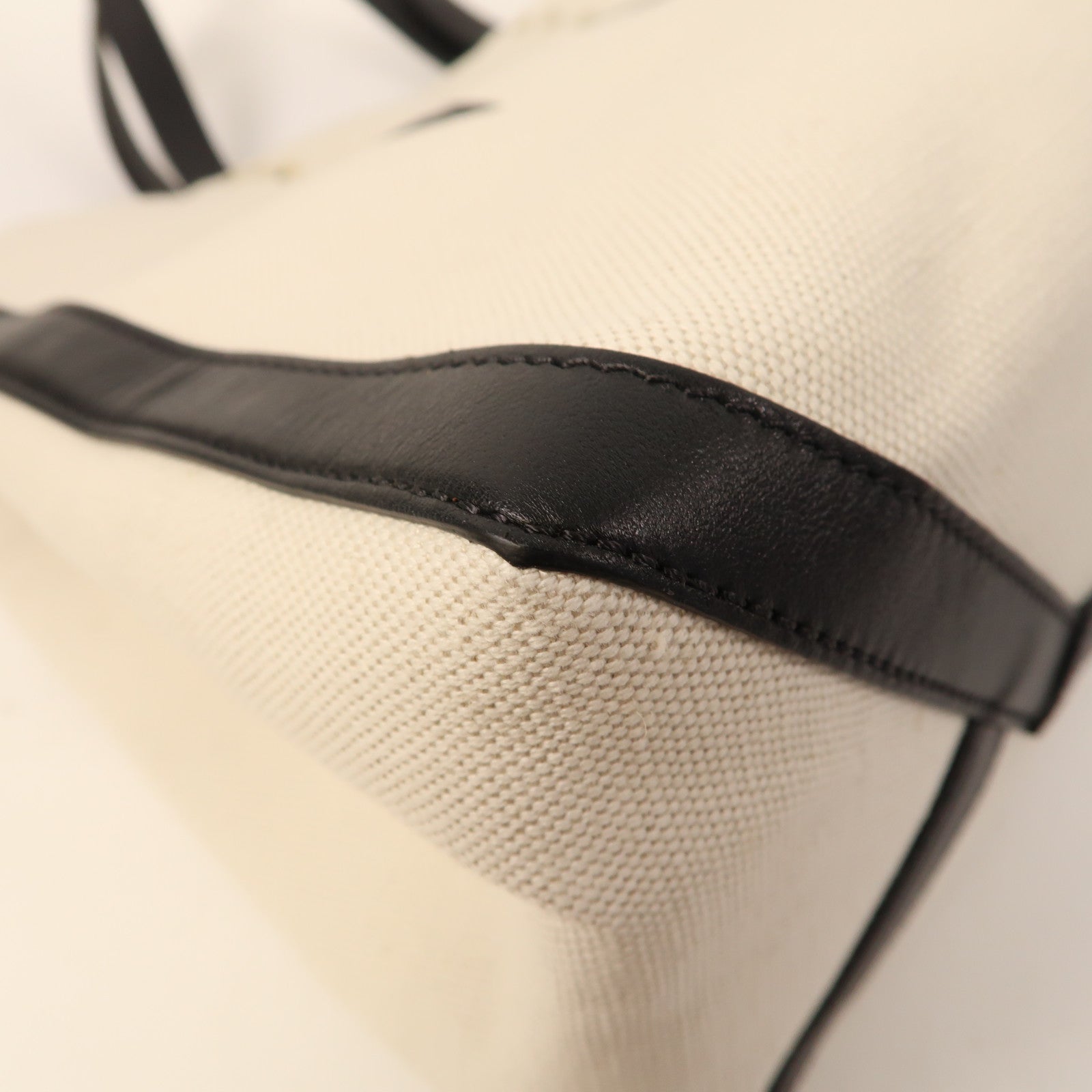 Valentino 帆布Tote Bag金扣手挽袋米色