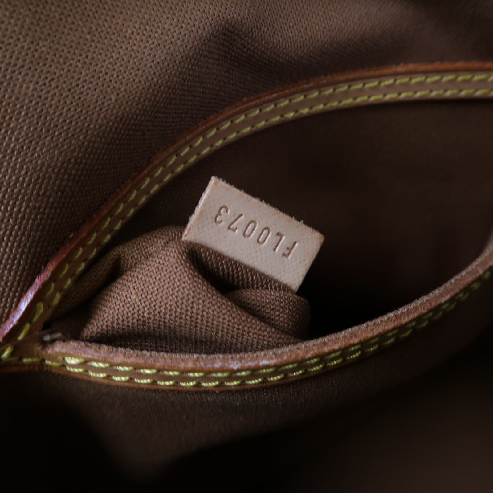 LOUIS VUITTON Monogram Alma PM金扣手挽袋啡色