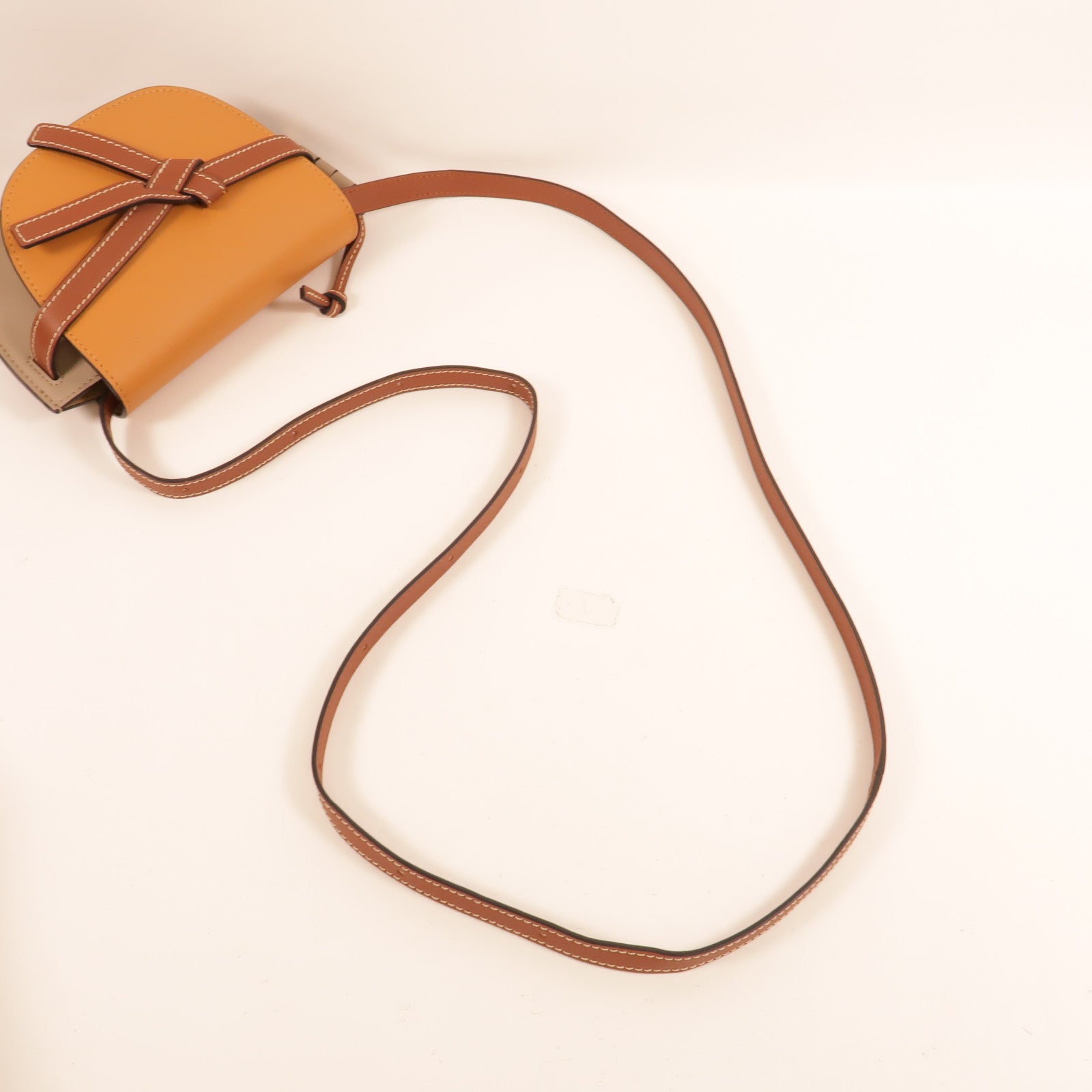 LOEWE 牛皮皮革Mini Gate肩背袋