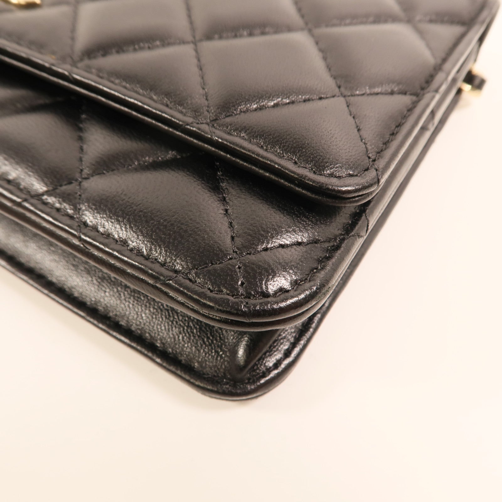 CHANEL 羊皮皮革WOC Wallet On Chain金扣鏈帶肩背袋