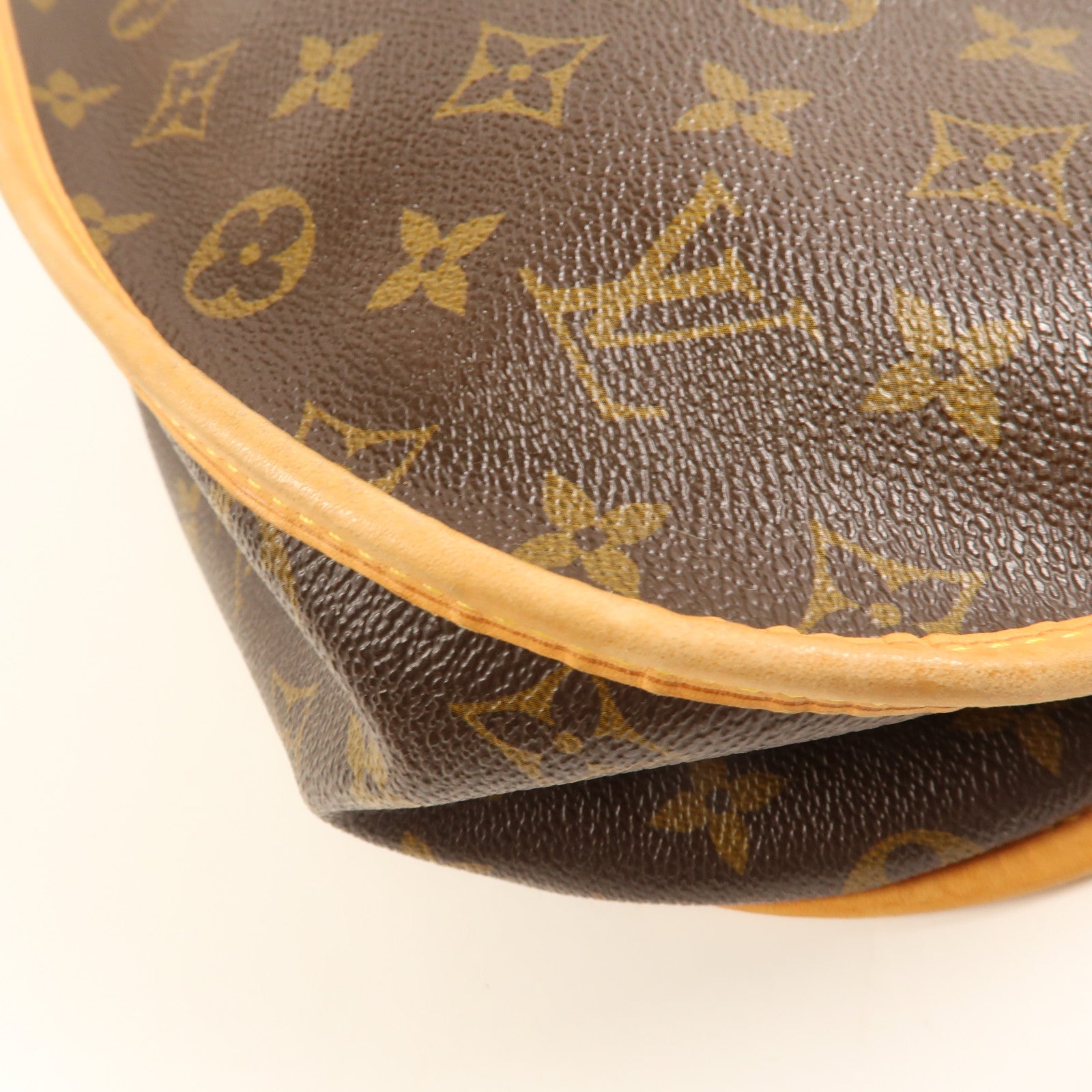 LOUIS VUITTON Monogram Menilmontant MM金扣肩背袋棕色
