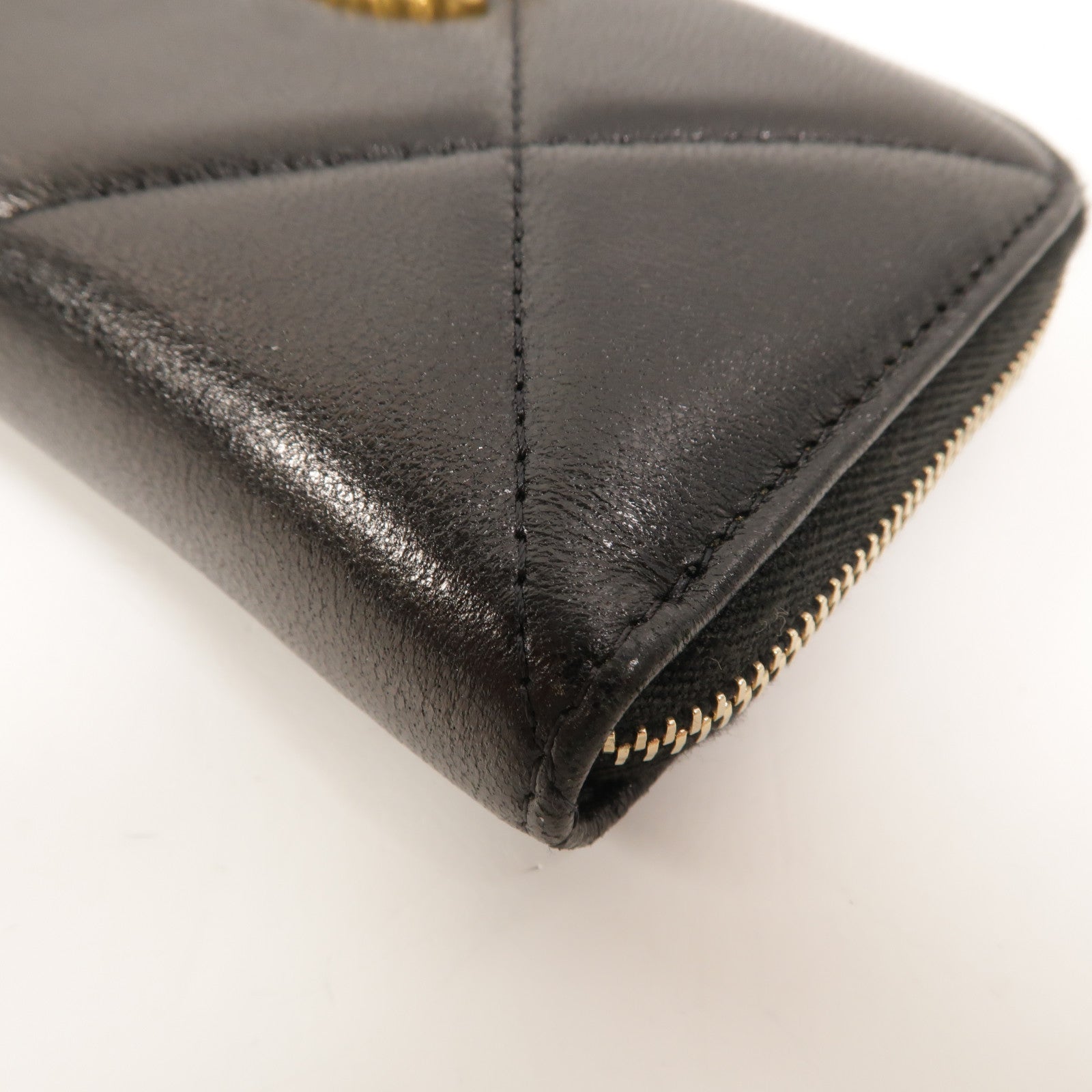 CHANEL 羊皮皮革19 Small Zipped Wallet長錢包