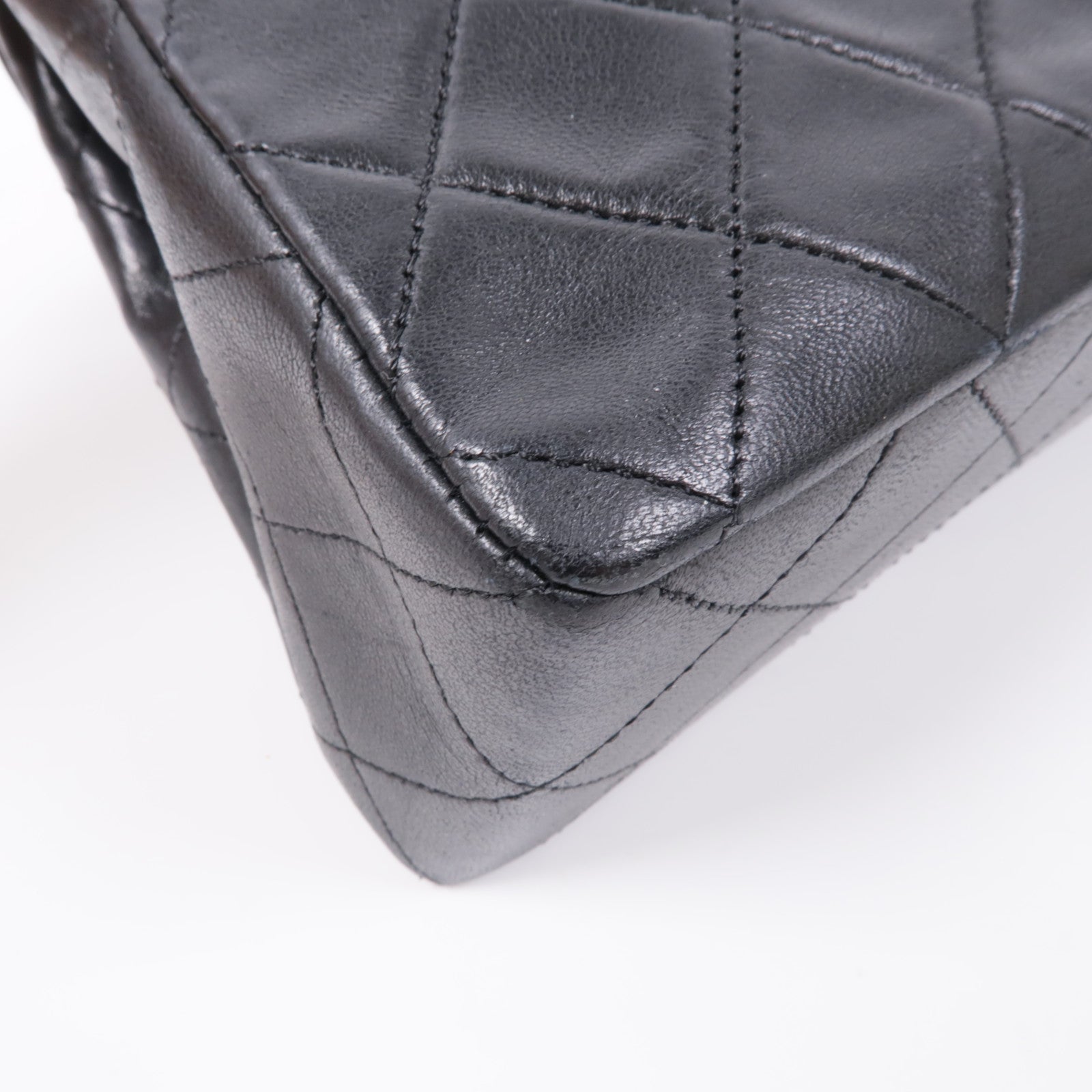 CHANEL 羊皮皮革Chain Shoulder金扣鏈帶肩背袋