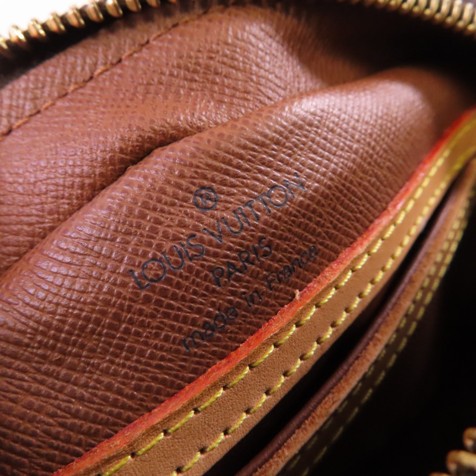 LOUIS VUITTON Monogram Blois Shoulder Bag金扣肩背袋啡色