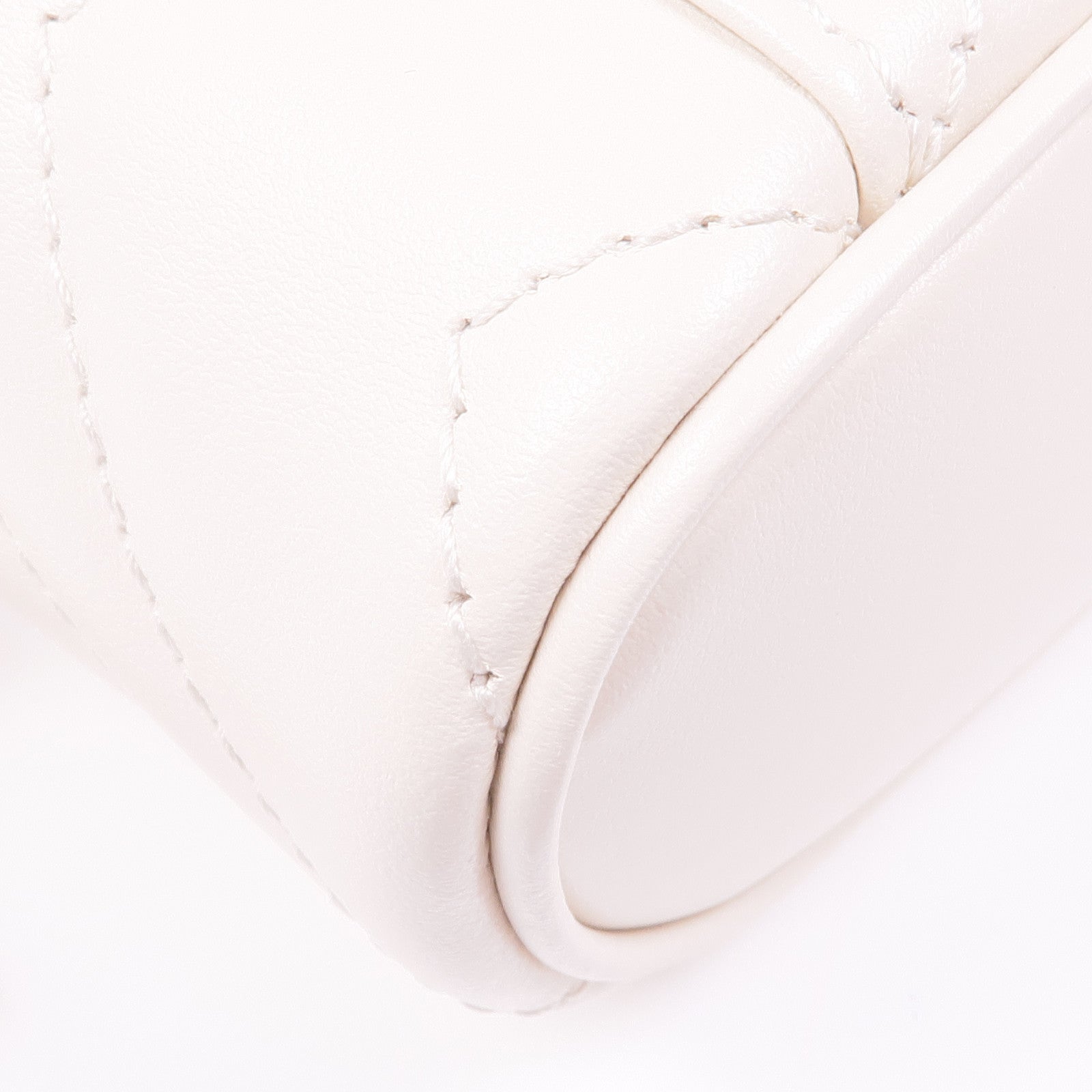 GUCCI 牛皮皮革GG Marmont金扣鏈帶肩背袋