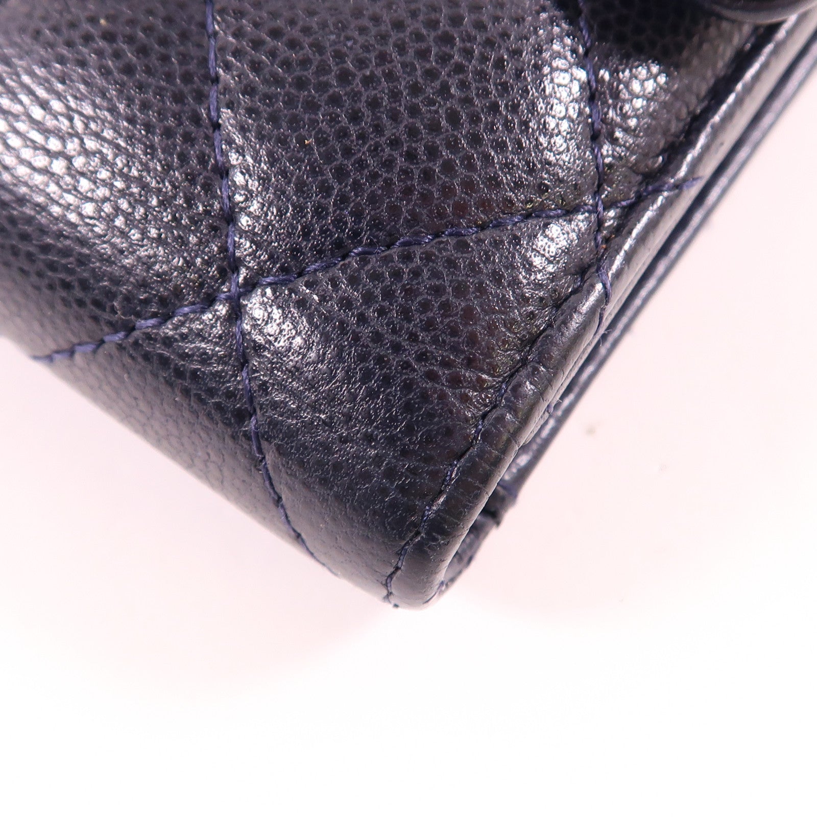 CHANEL 牛皮皮革Trifold Wallet金扣錢包