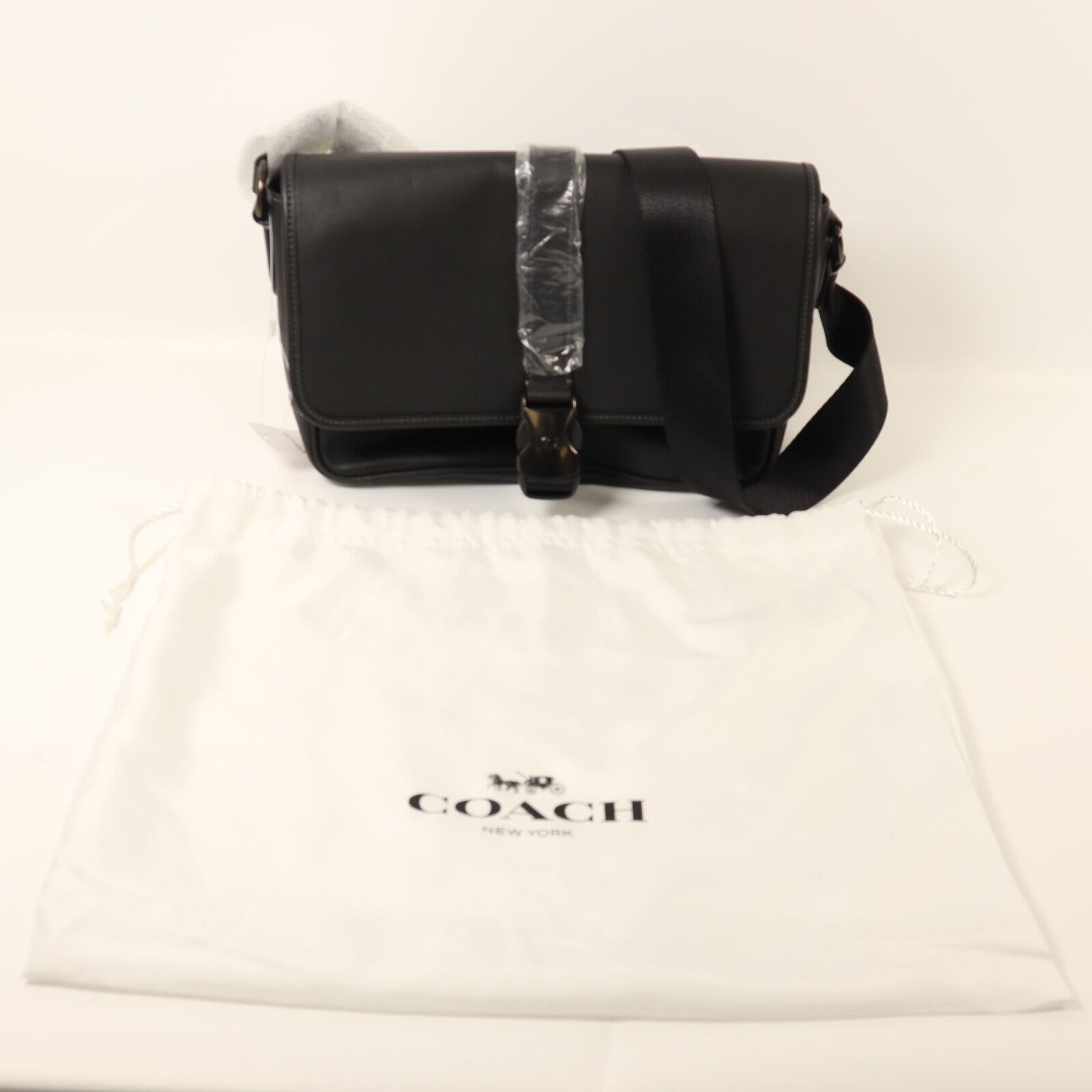 COACH 牛皮皮革League Messenger Bag肩背袋