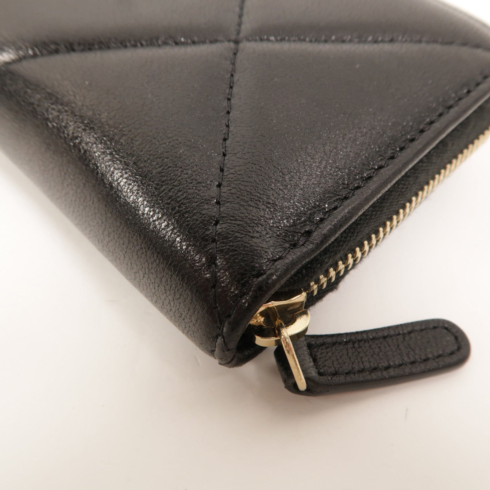 CHANEL 羊皮皮革19 Small Zipped Wallet長錢包