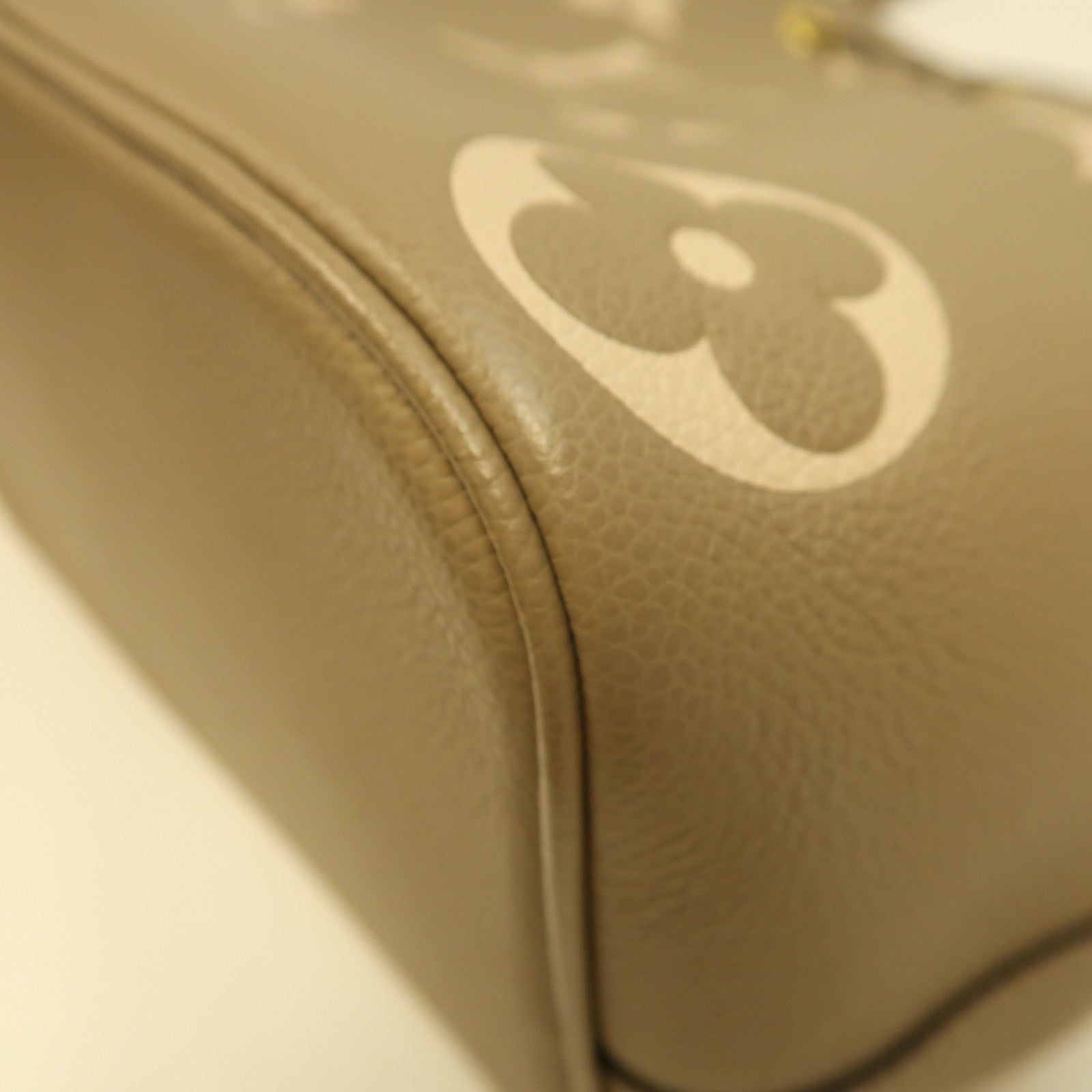 LOUIS VUITTON Monogram Empreinte Neo Noe手挽肩背兩用袋米色/米白色