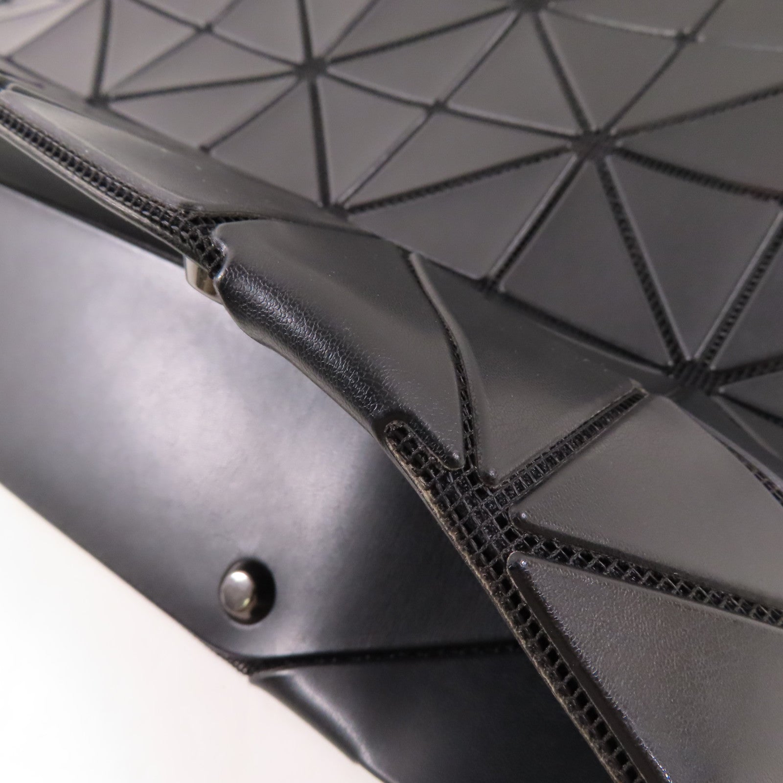BAO BAO ISSEYMIYAKE PVC Bao Bao手挽袋