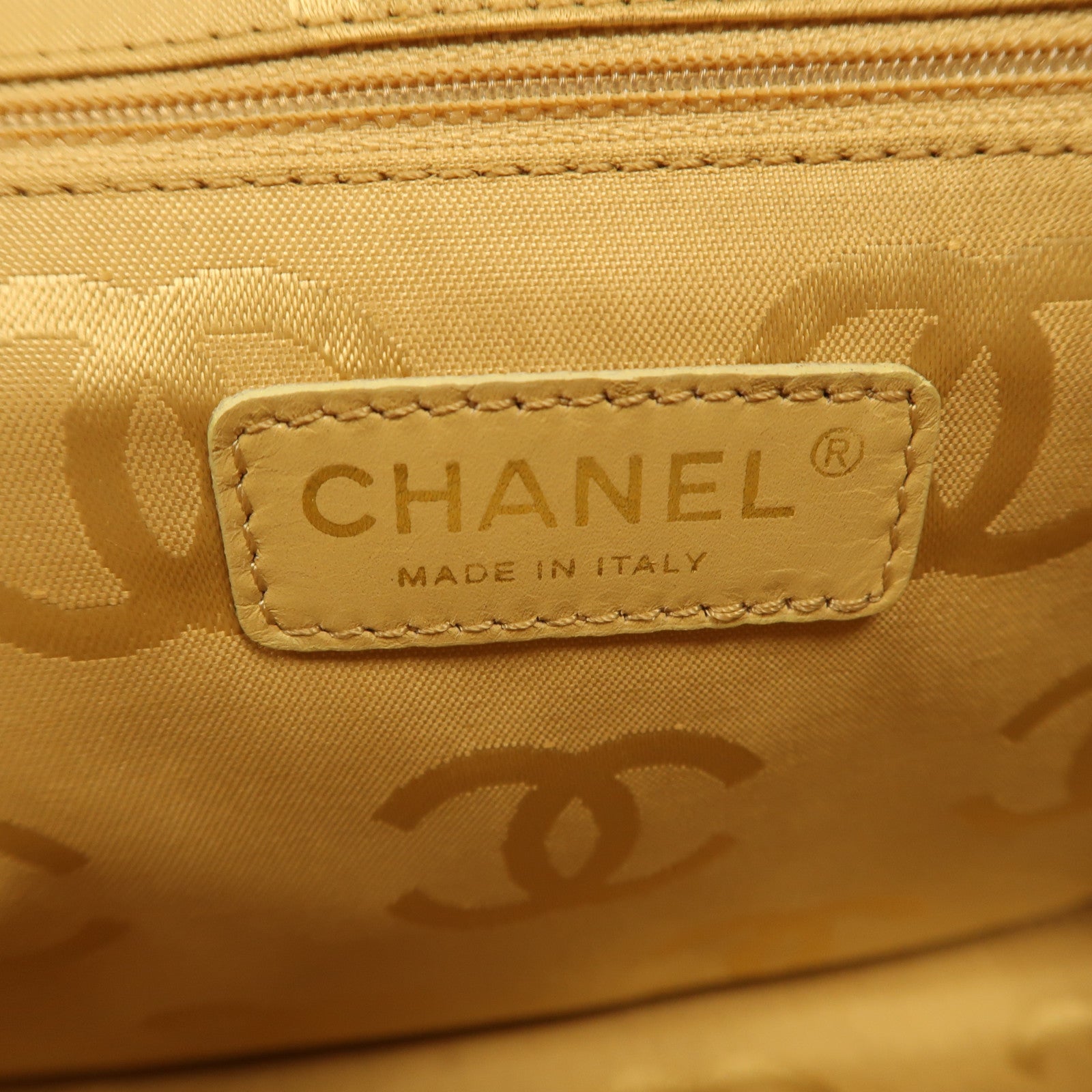 CHANEL 牛皮皮革Hand Bag金扣手挽袋米色