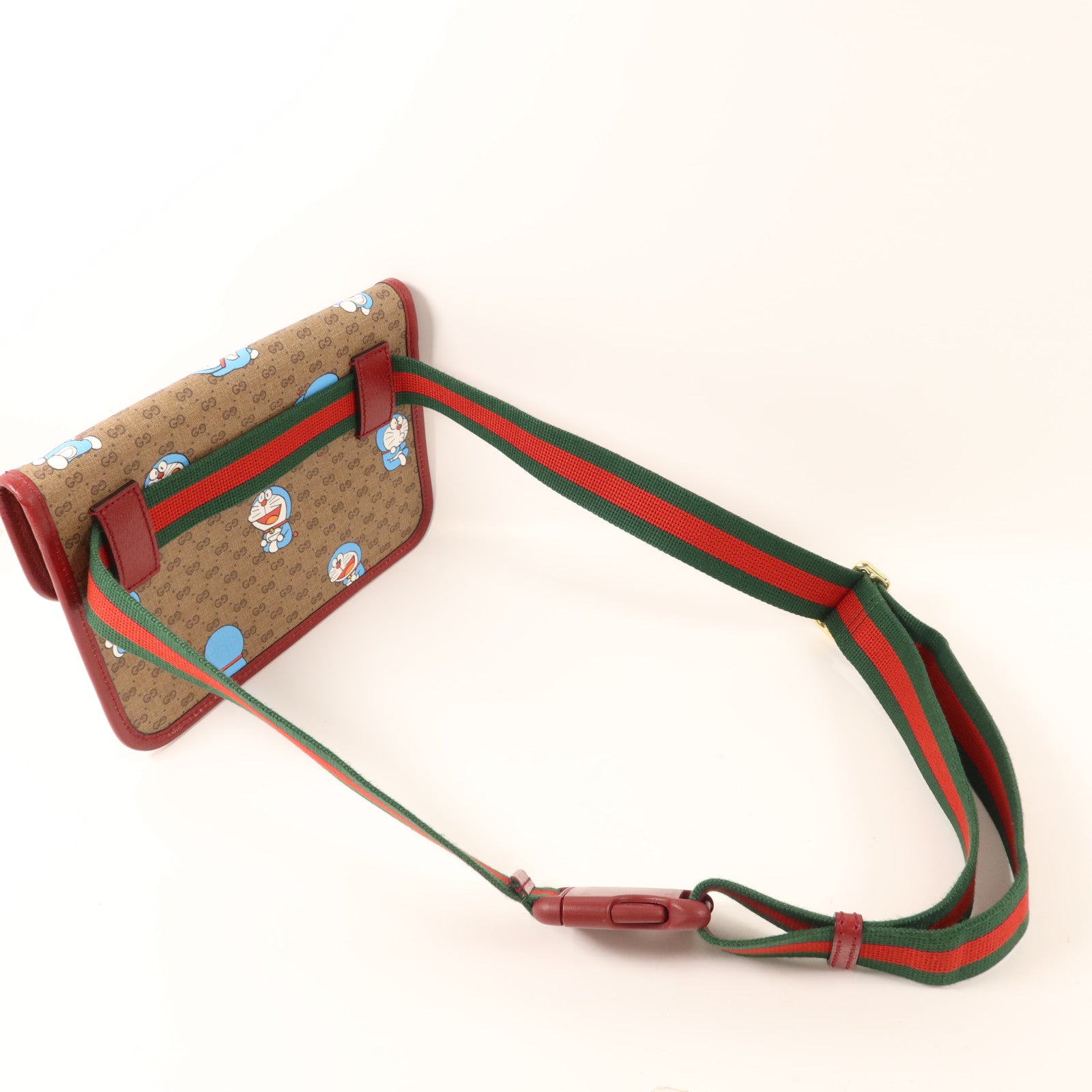 GUCCI 塗層帆布Doraemon X Gucci金扣腰包