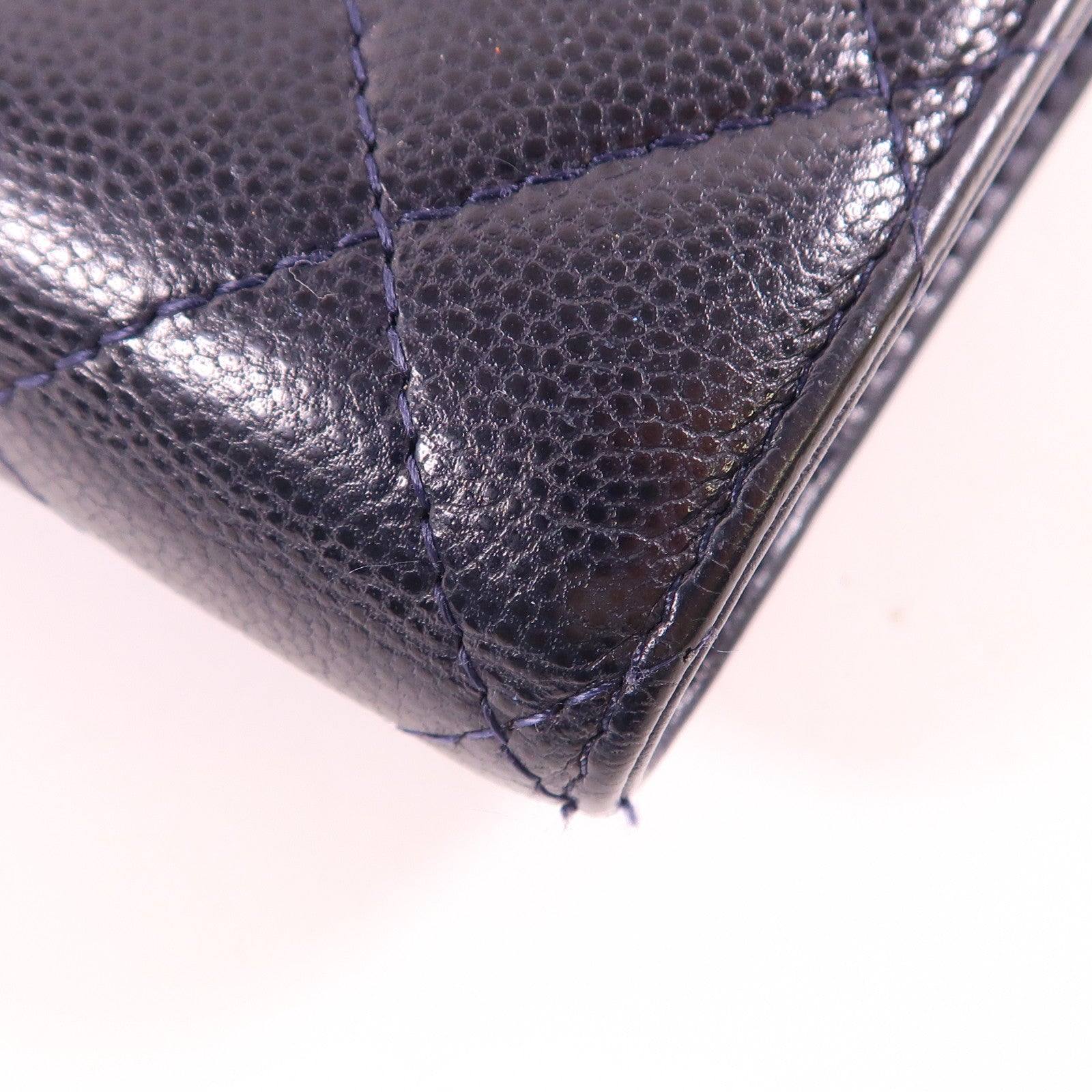 CHANEL 牛皮皮革Trifold Wallet金扣錢包