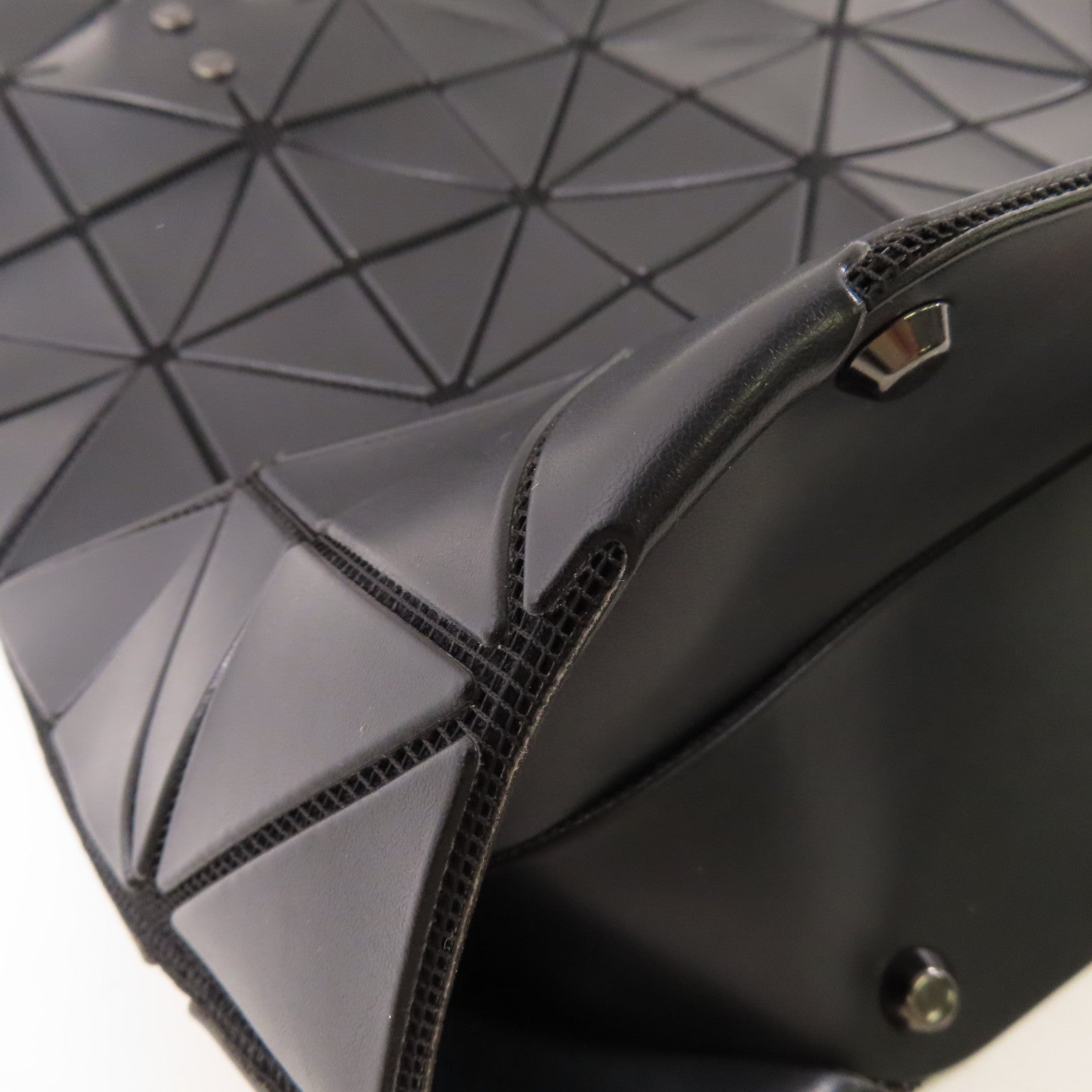 BAO BAO ISSEYMIYAKE PVC Bao Bao手挽袋