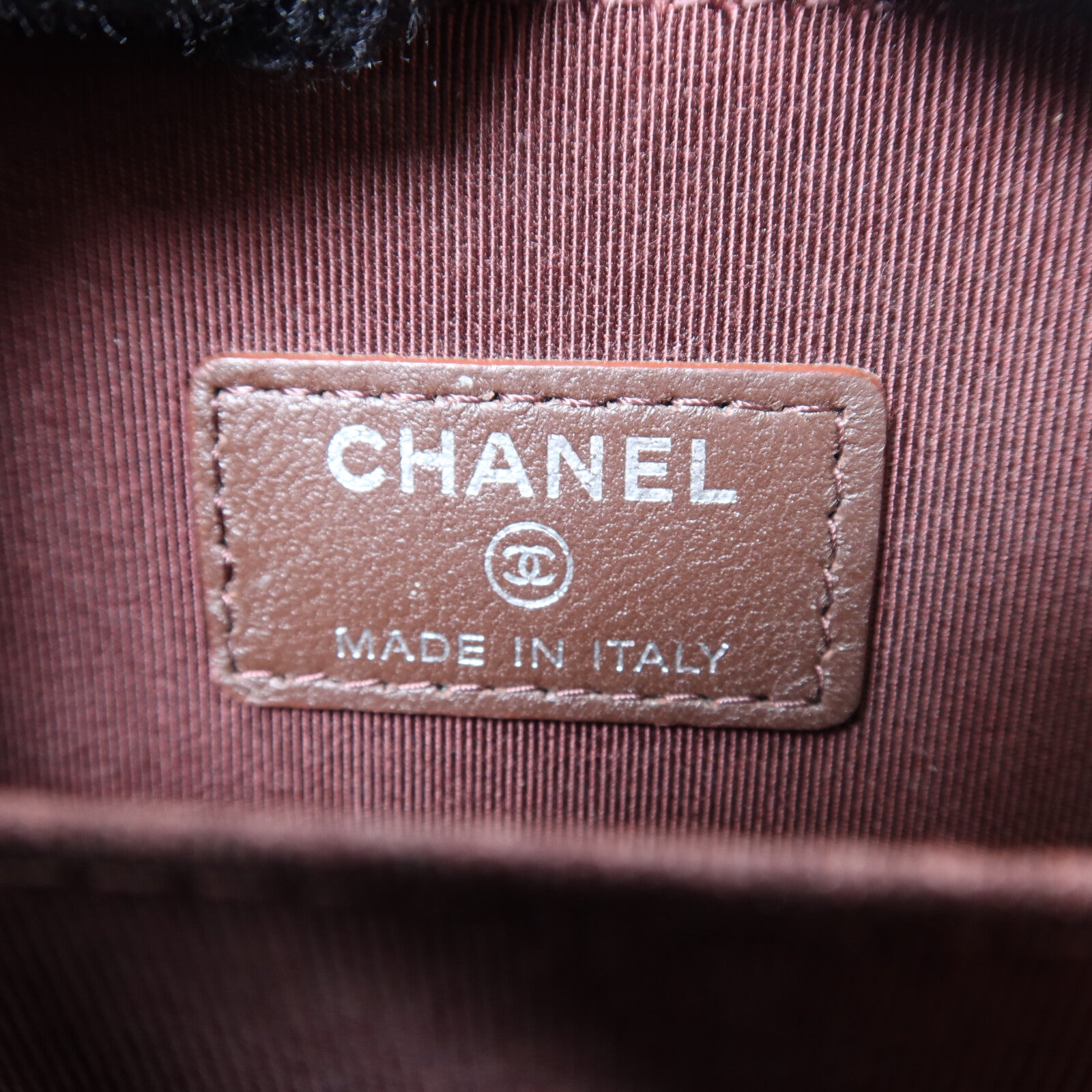 CHANEL 【激減優惠】牛皮皮革Phone Bag銀扣鏈帶肩背袋