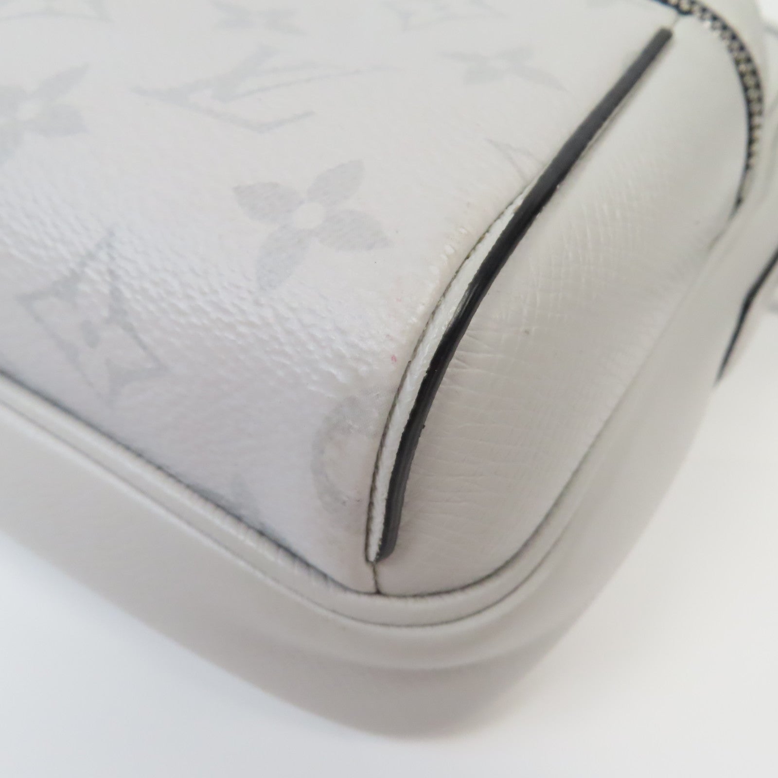 LOUIS VUITTON 牛皮皮革Bum Bag Outdoor銀扣肩背袋灰色