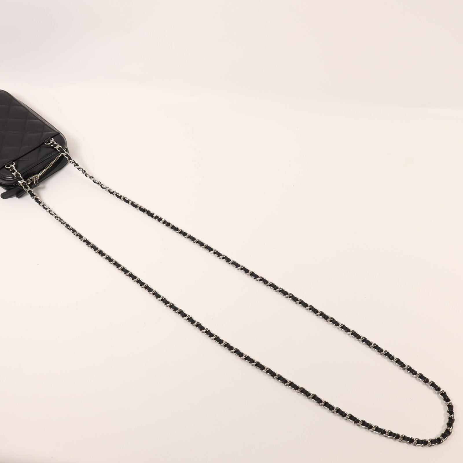CHANEL 【激減優惠】牛皮皮革Phone Bag銀扣鏈帶肩背袋