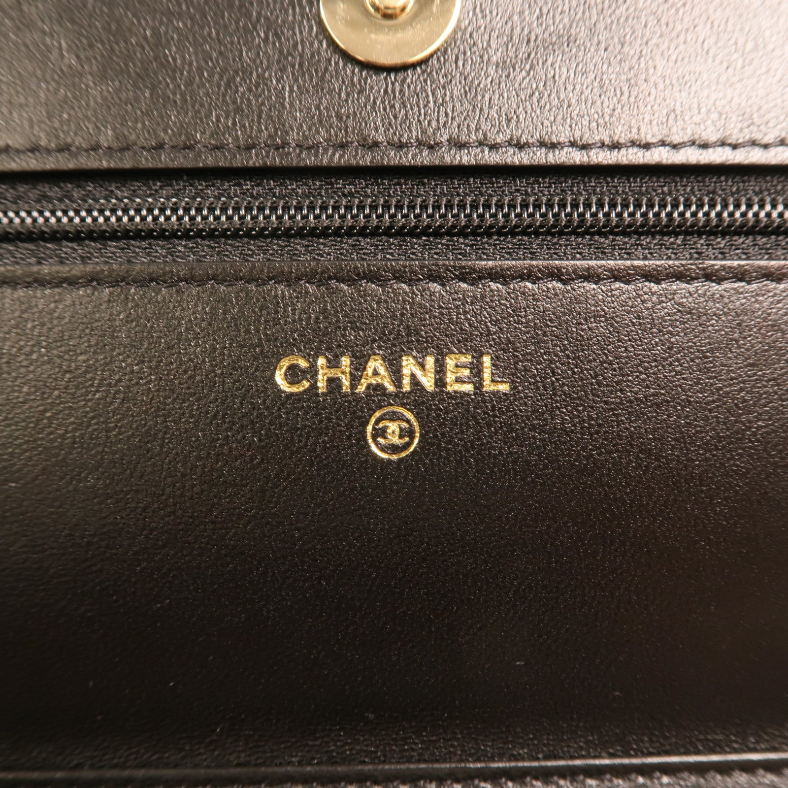 CHANEL 羊皮皮革WOC Wallet On Chain金扣鏈帶肩背袋