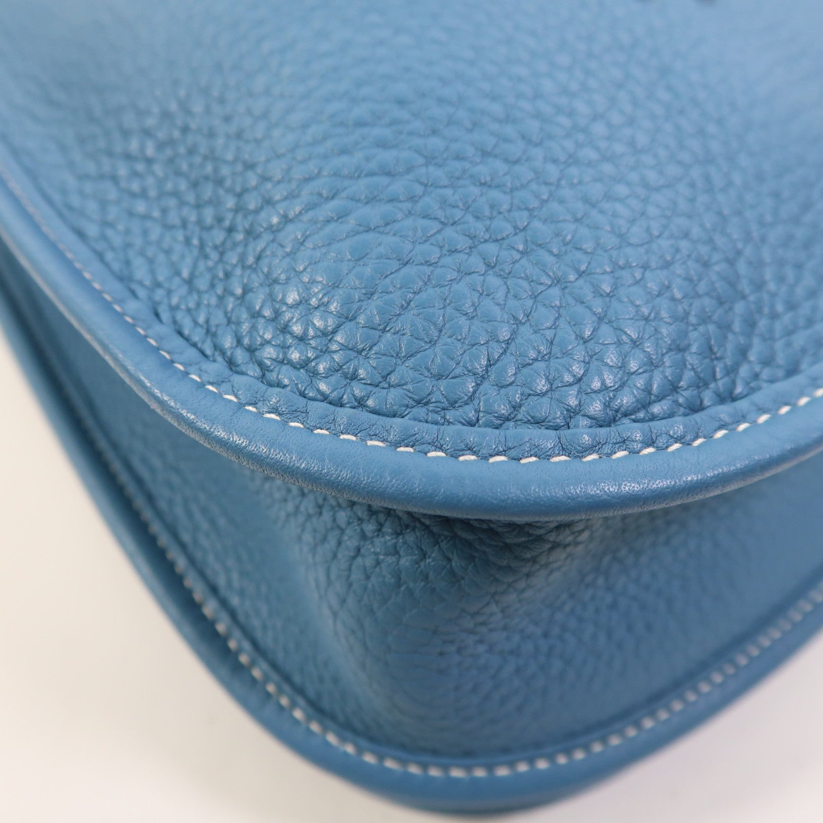 HERMES Clemence皮革Evelyne PM銀扣肩背袋Bleu Jean
