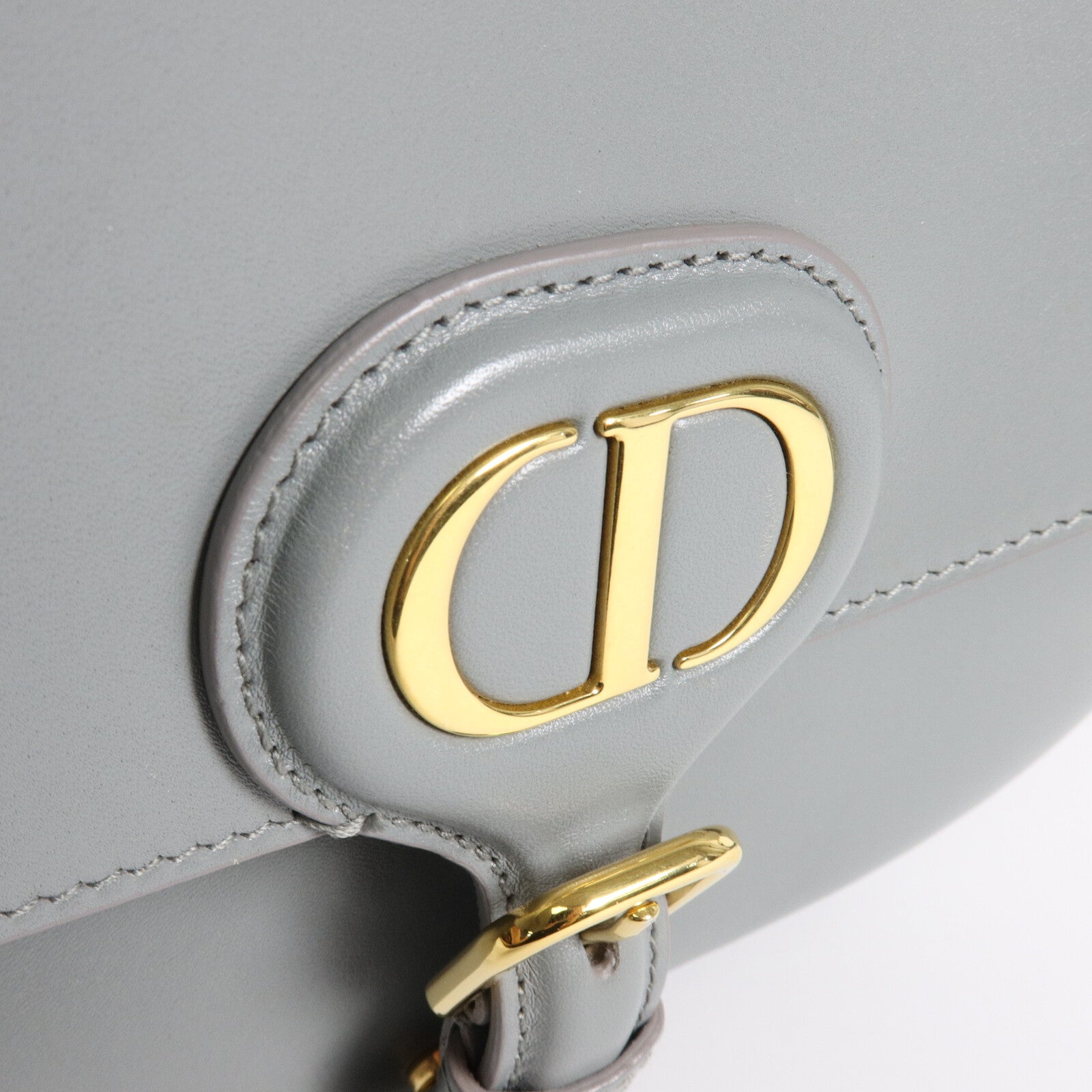 Dior 牛皮皮革Bobby Medium肩背袋