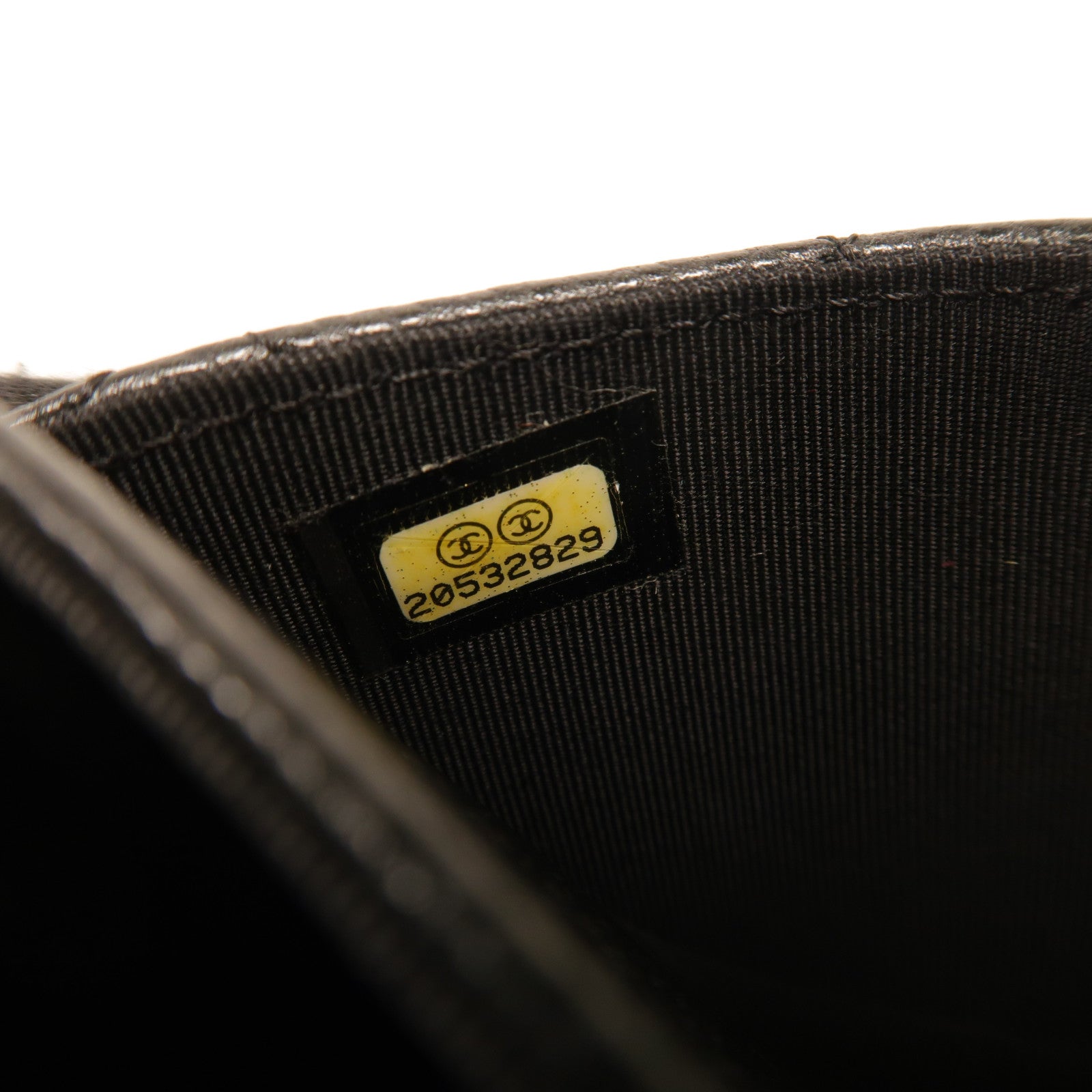CHANEL 牛皮皮革Fold Wallet金扣錢包