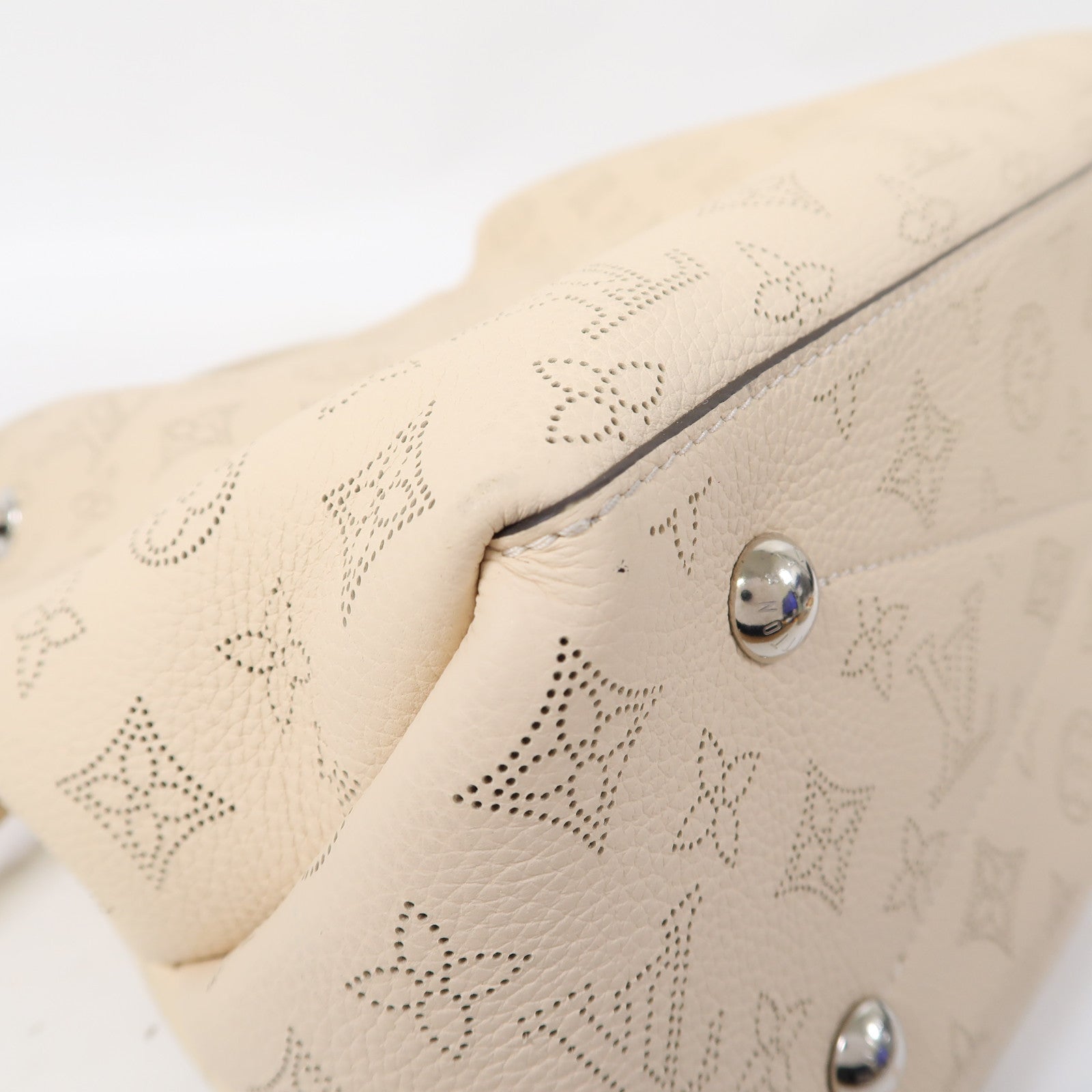 LOUIS VUITTON 【激減優惠】Mahina Bella Tote銀扣手挽肩背兩用袋米色