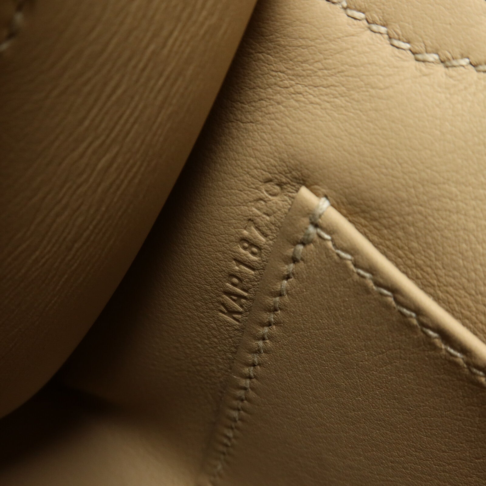 HERMES Swift皮革Kelly Pochette手挽袋Trench