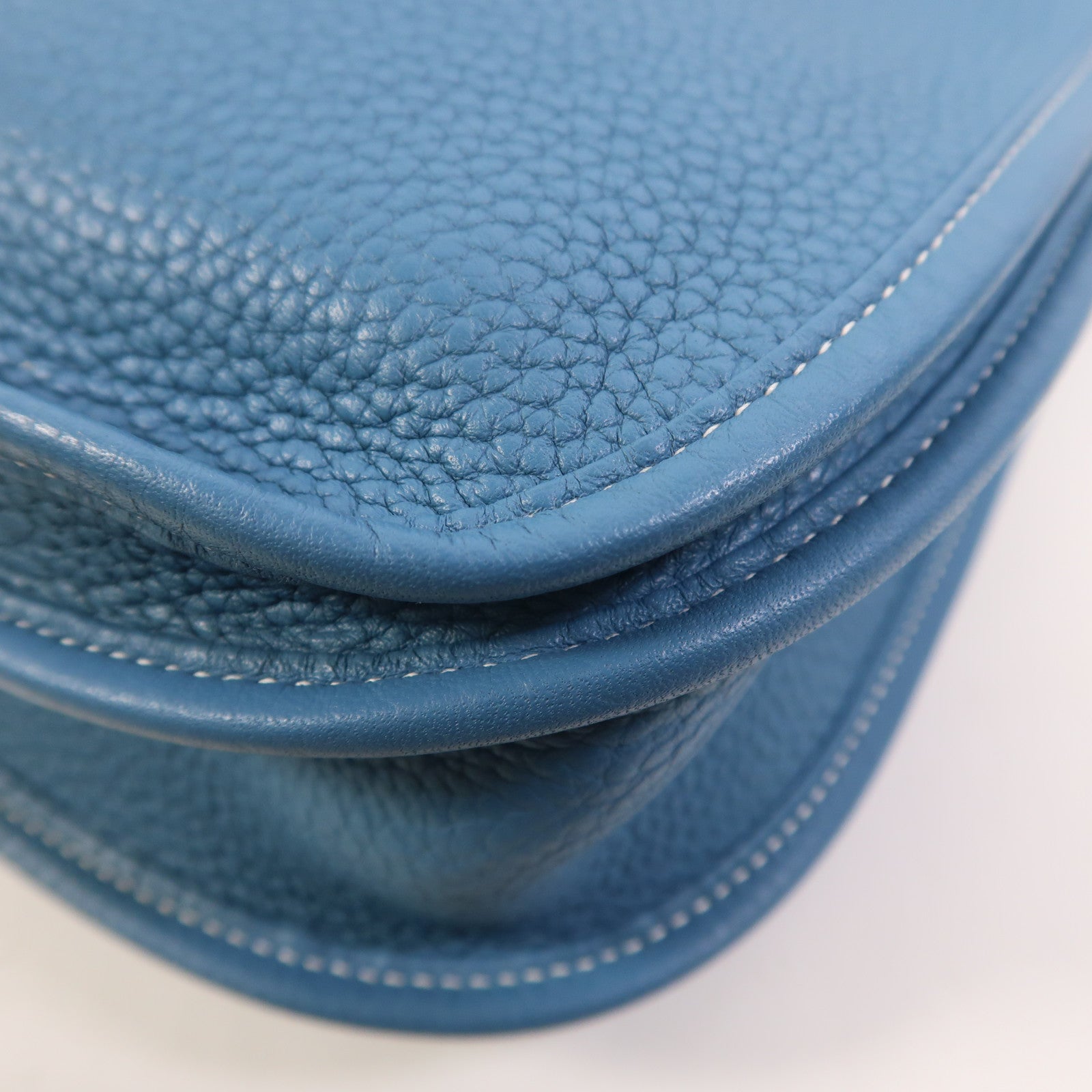 HERMES Clemence皮革Evelyne PM銀扣肩背袋Bleu Jean
